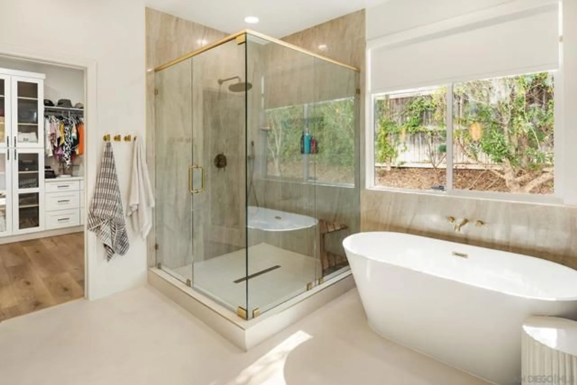 Property Slideshow image 40 of 61 | 10528 pinion trl, Escondido, CA, 92026