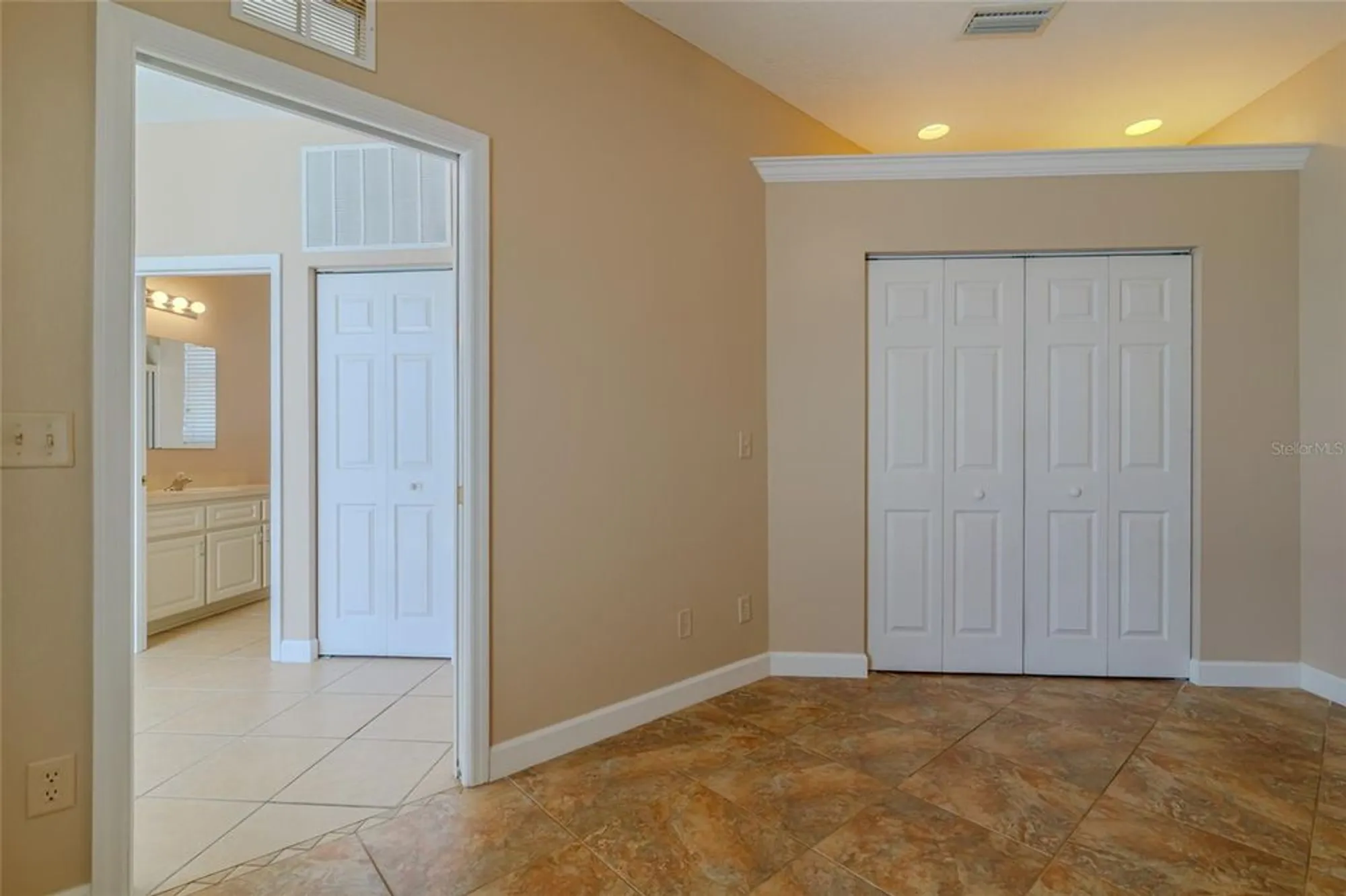 Property Slideshow image 18 of 40 | 5916 nw 27th pl, Ocala, FL, 34482