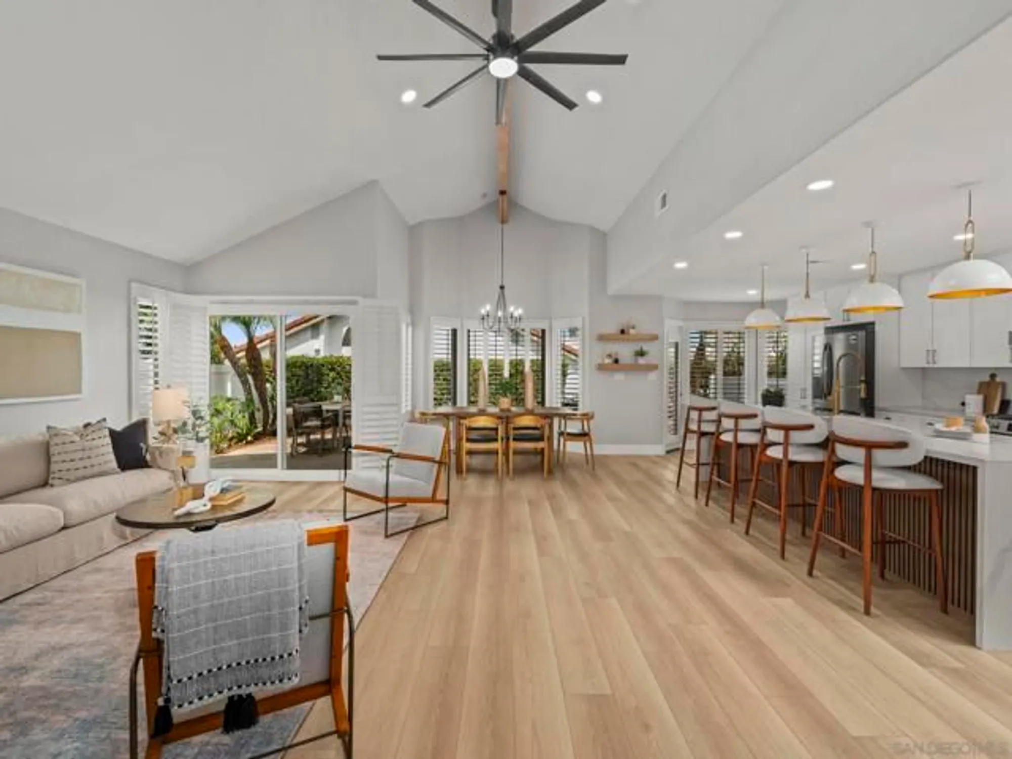 Property Slideshow image 14 of 73 | 4994 alicante way, Oceanside, CA, 92056