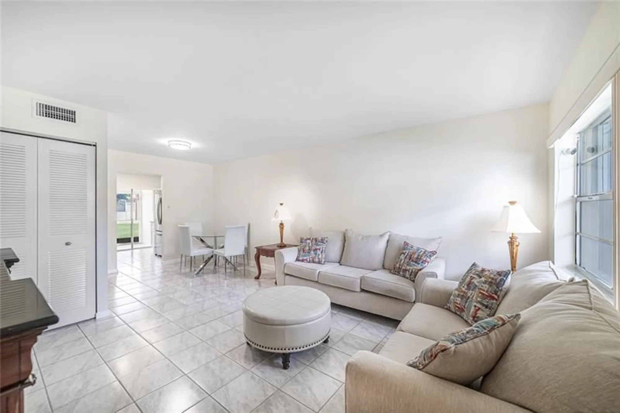 Property Slideshow image 10 of 30 | 600 nw 80th ave apt 105, Margate, FL, 33063