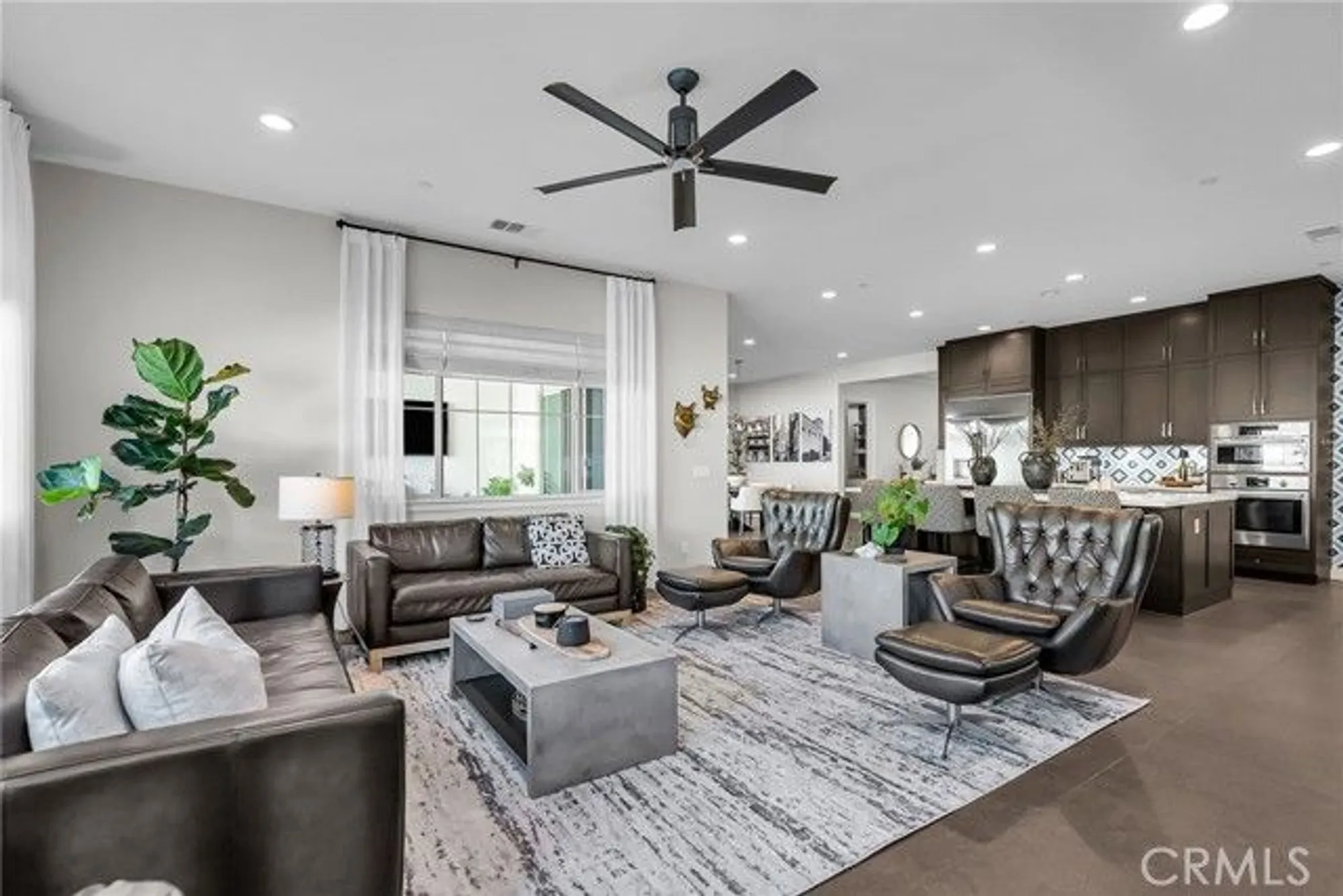 Property Slideshow image 11 of 44 | 11686 oakton way, Corona, CA, 92883