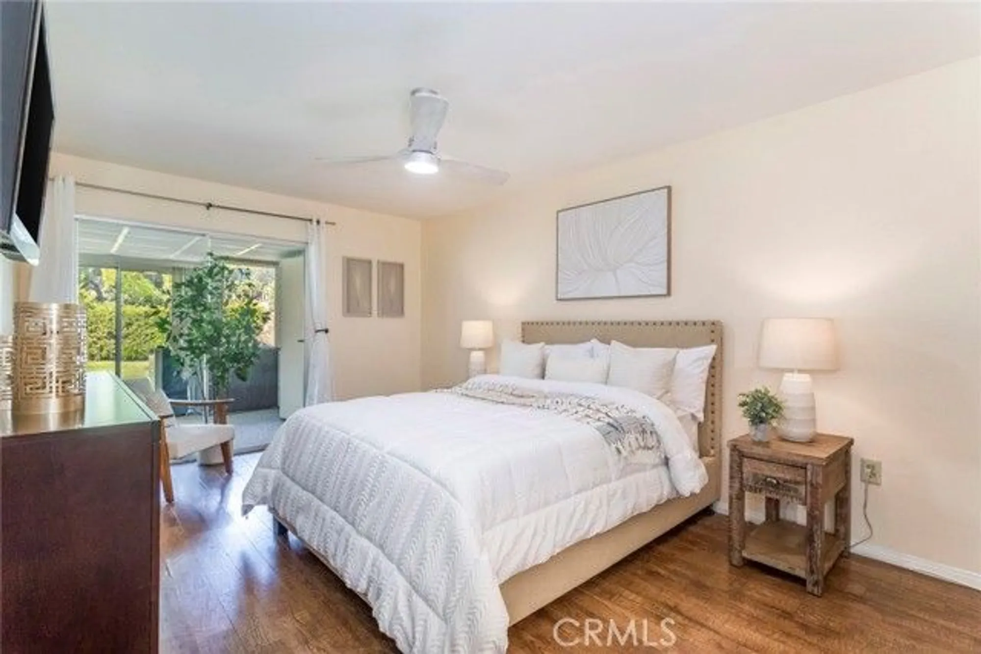 Property Slideshow image 8 of 51 | 26751 winsome cir, Newhall, CA, 91321