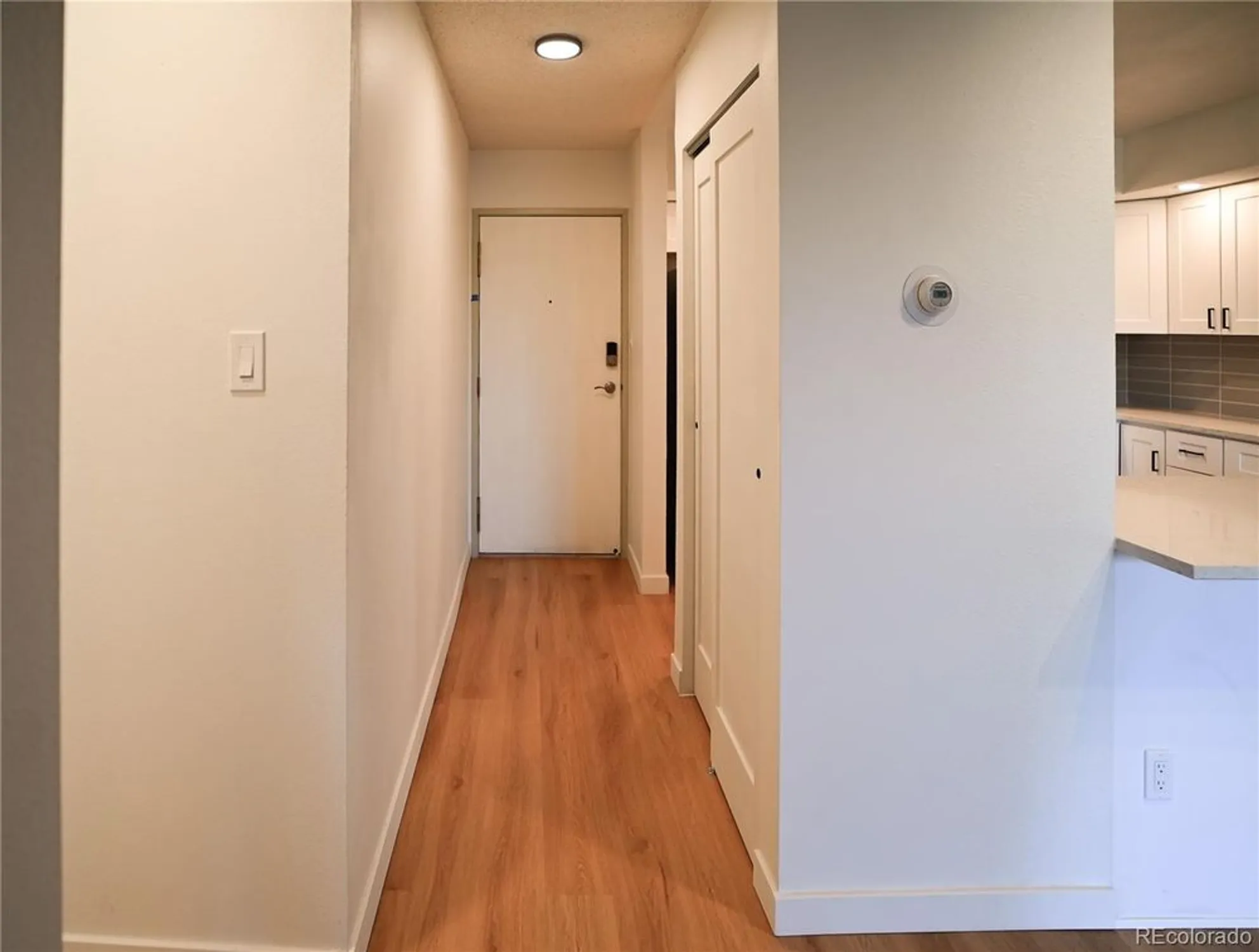 Property Slideshow image 8 of 30 | 13902 e marina dr 412, Aurora, CO, 80014