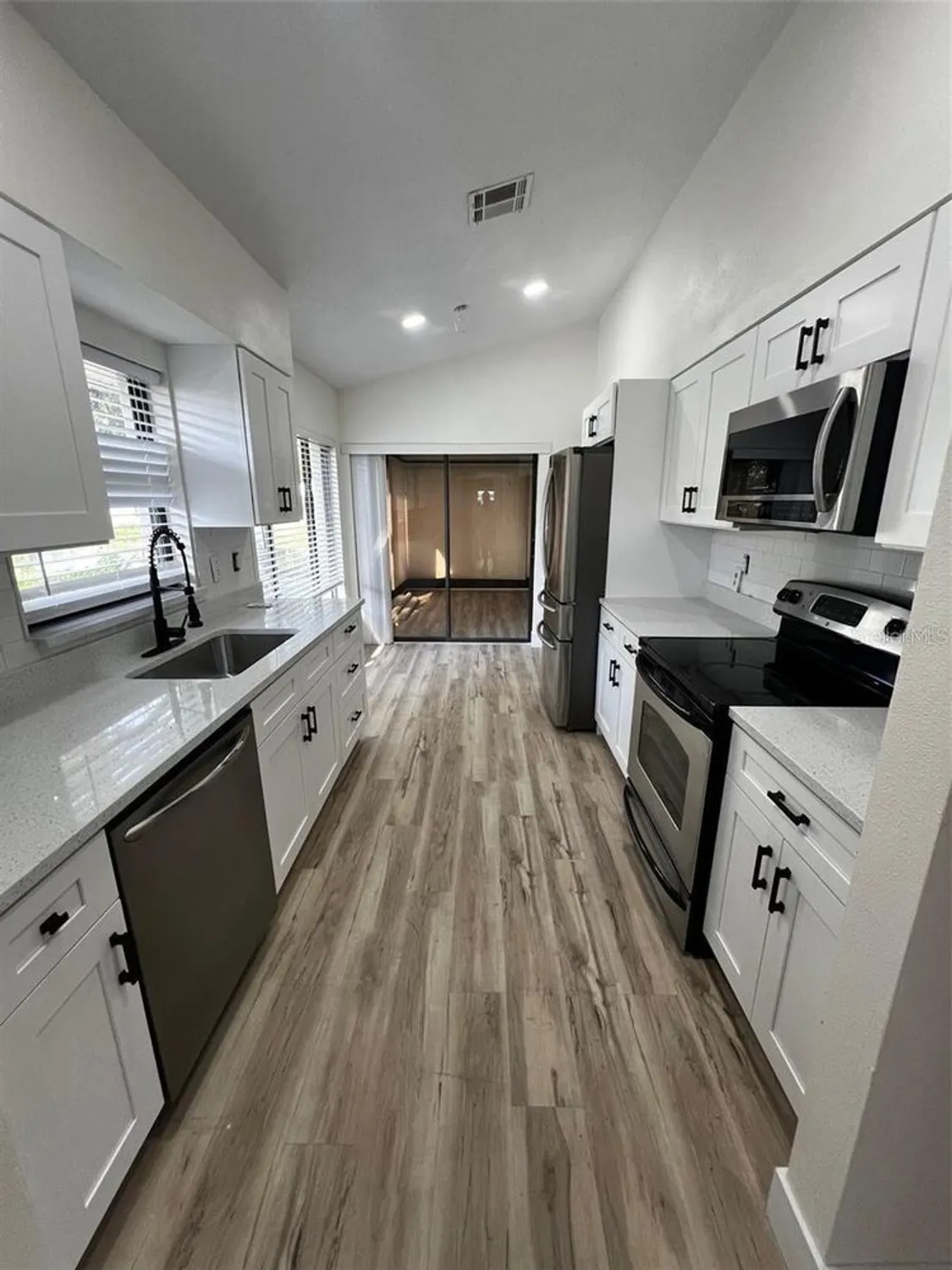 Property Slideshow image 4 of 23 | 339 pembroke ln 228, Venice, FL, 34293