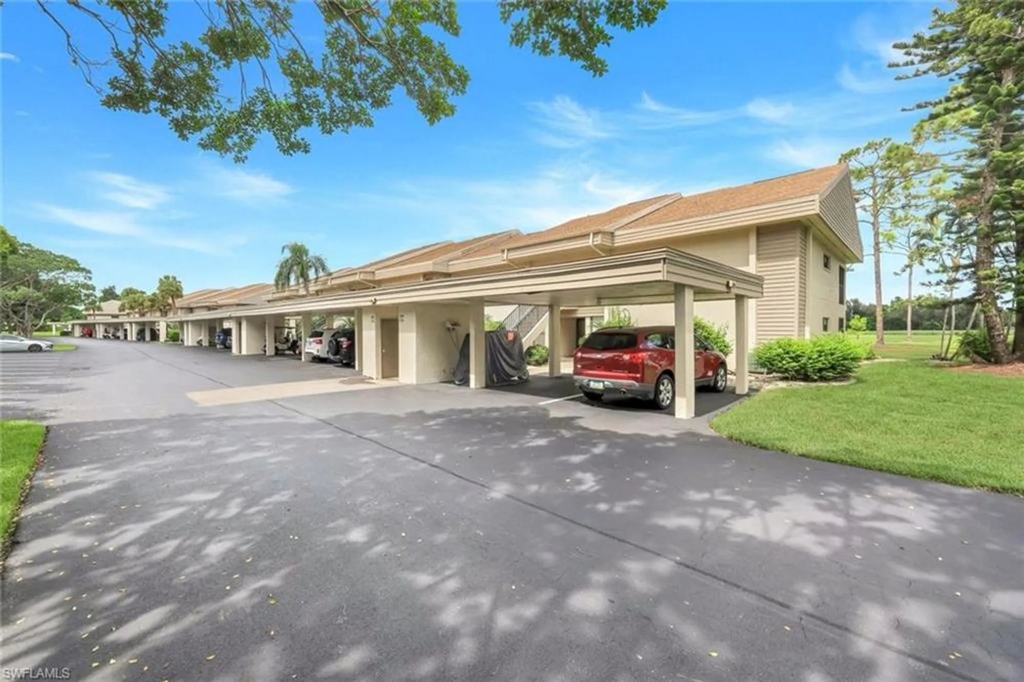 Property Slideshow image 31 of 37 | 5585 trailwinds dr apt 326, Fort Myers, FL, 33907