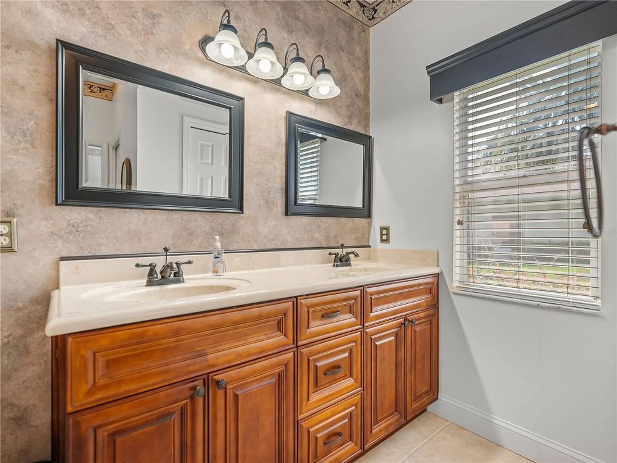 Property Slideshow image 48 of 100 | 4327 gullane dr, Lake Wales, FL, 33859