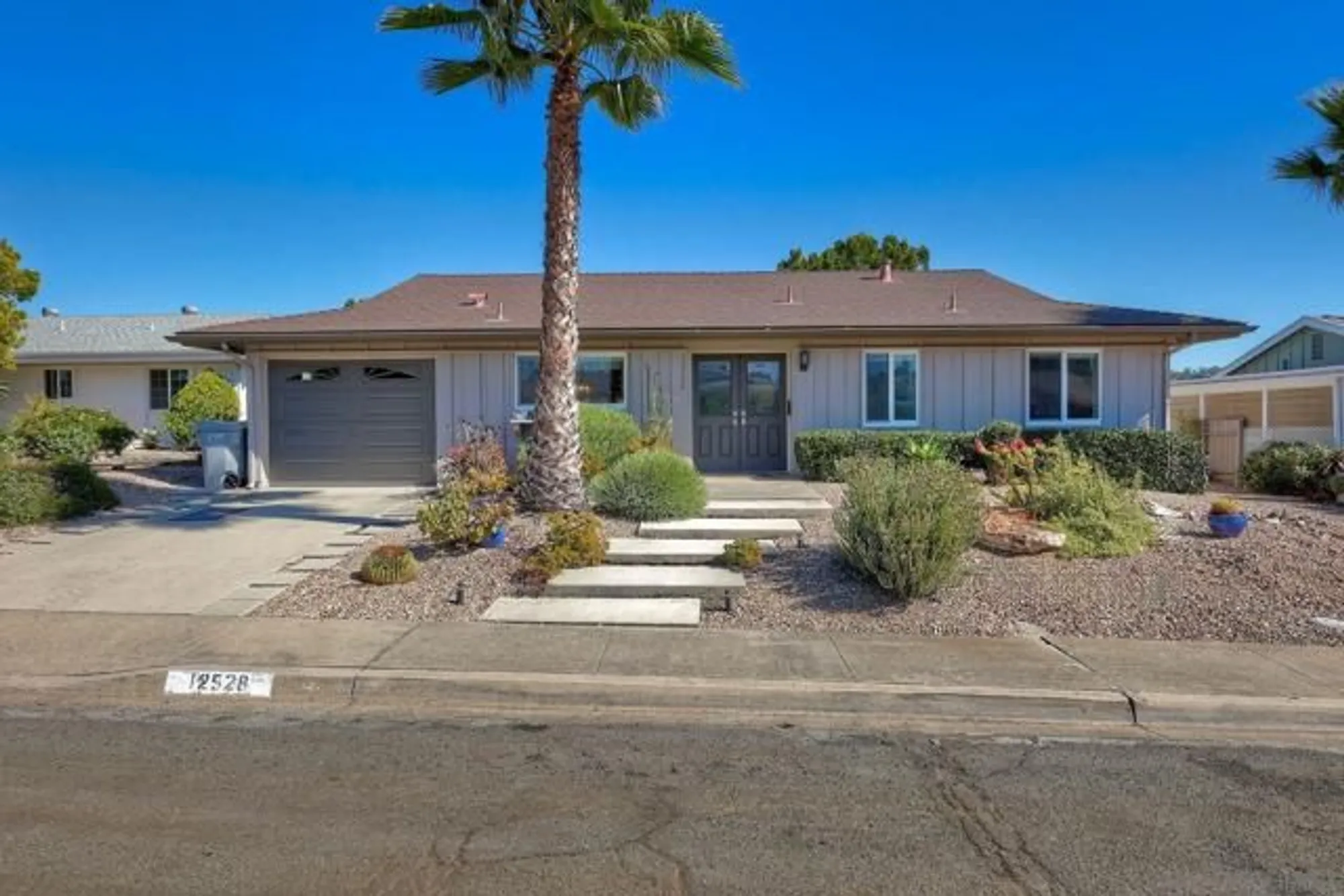 Property Slideshow image 4 of 34 | 12528 niego ln, San Diego, CA, 92128