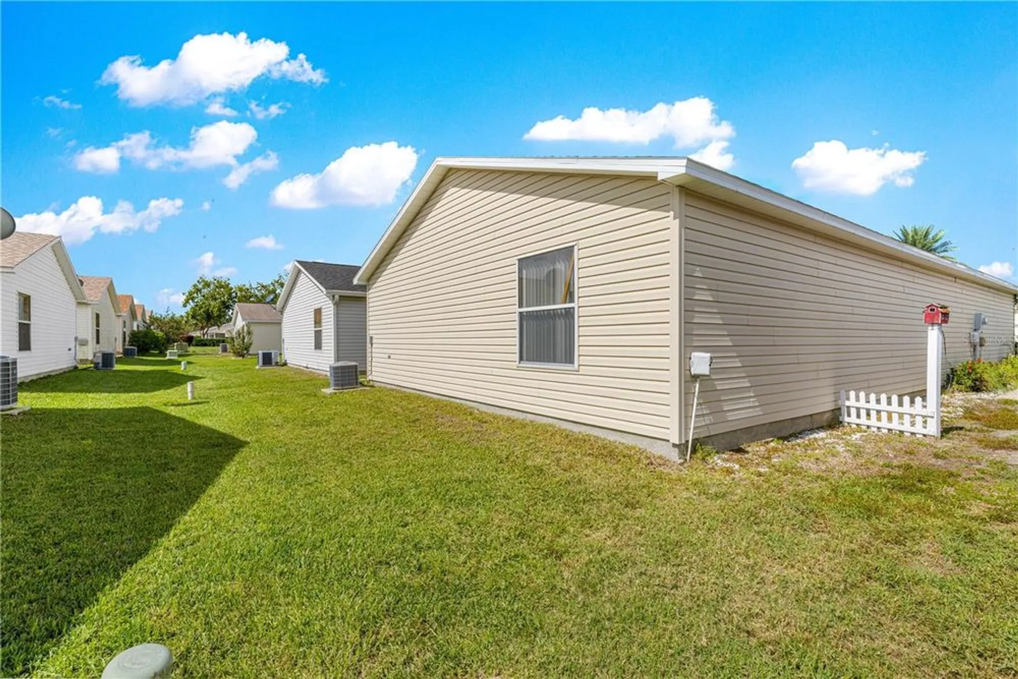 Property Slideshow image 17 of 20 | 2912 barboza dr, The Villages, FL, 32162