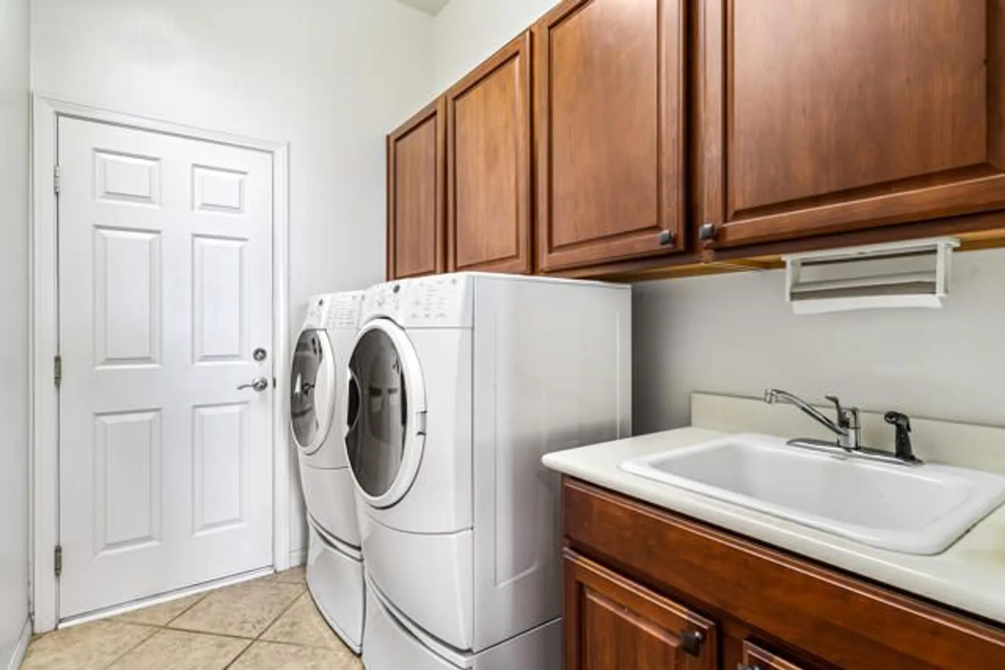 Property Slideshow image 42 of 68 | 80607 prestwick pl, Indio, CA, 92201