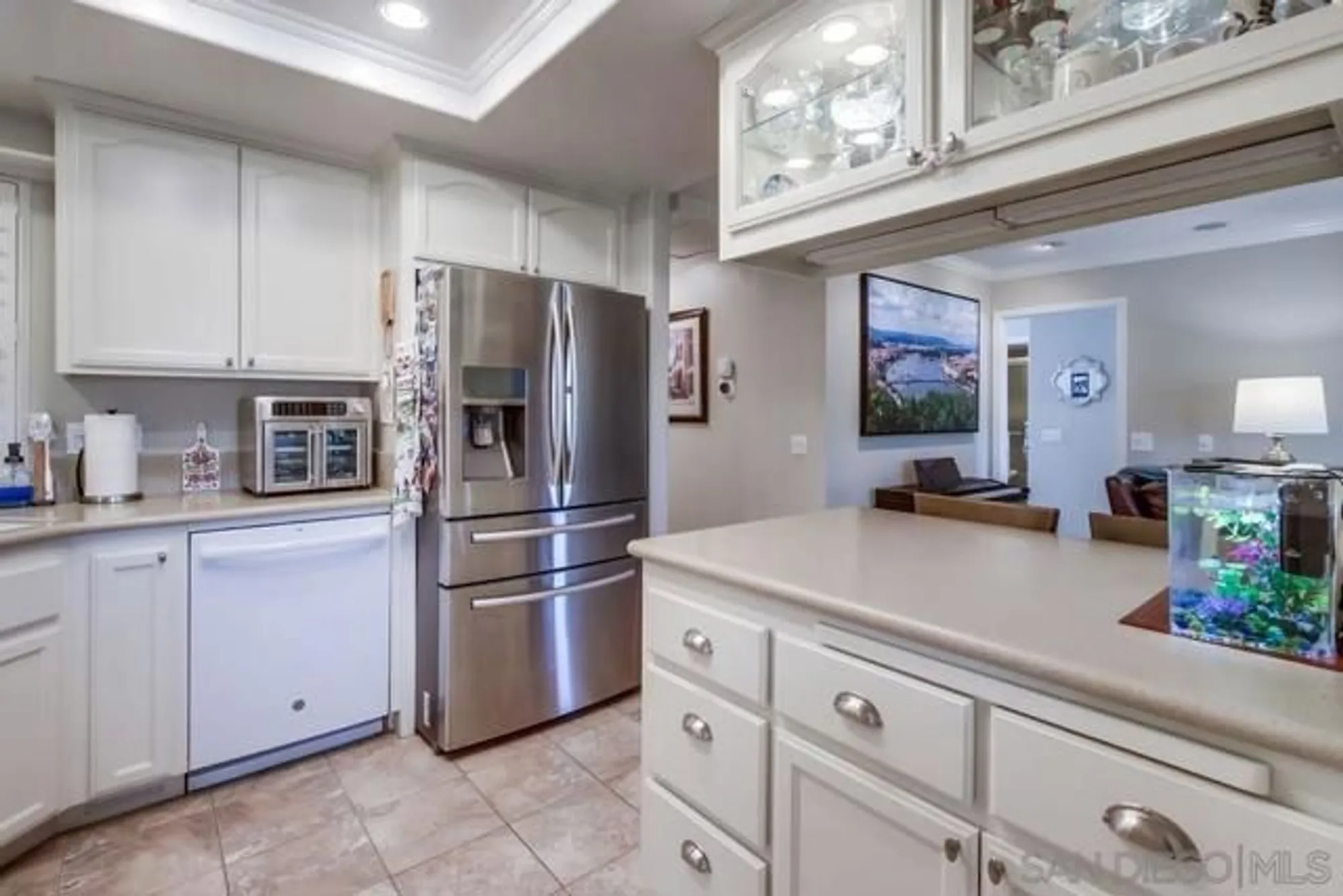 Property Slideshow image 16 of 32 | 1024 la tierra dr, San Marcos, CA, 92078
