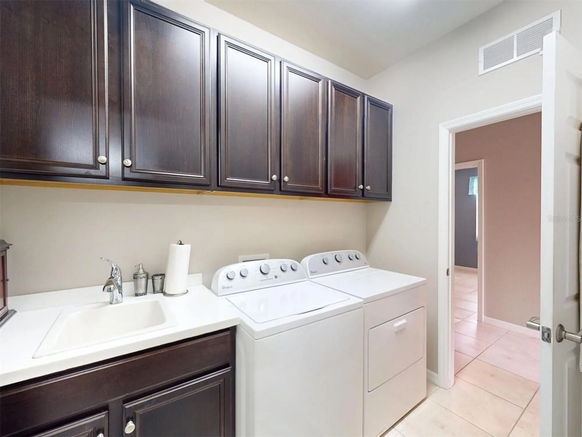 Property Slideshow image 65 of 98 | 2444 daisy dr, North Port, FL, 34289