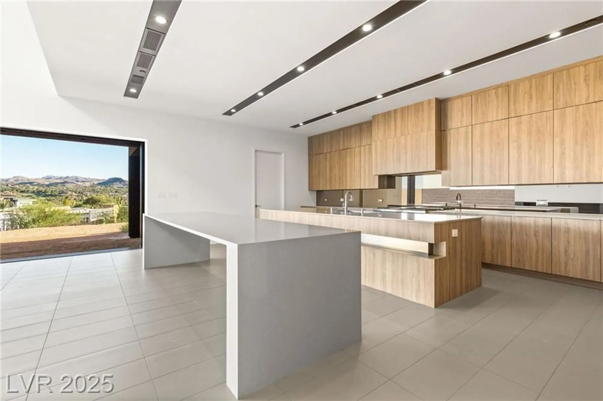 Property Slideshow image 11 of 57 | 25 canyon bay dr, Henderson, NV, 89011