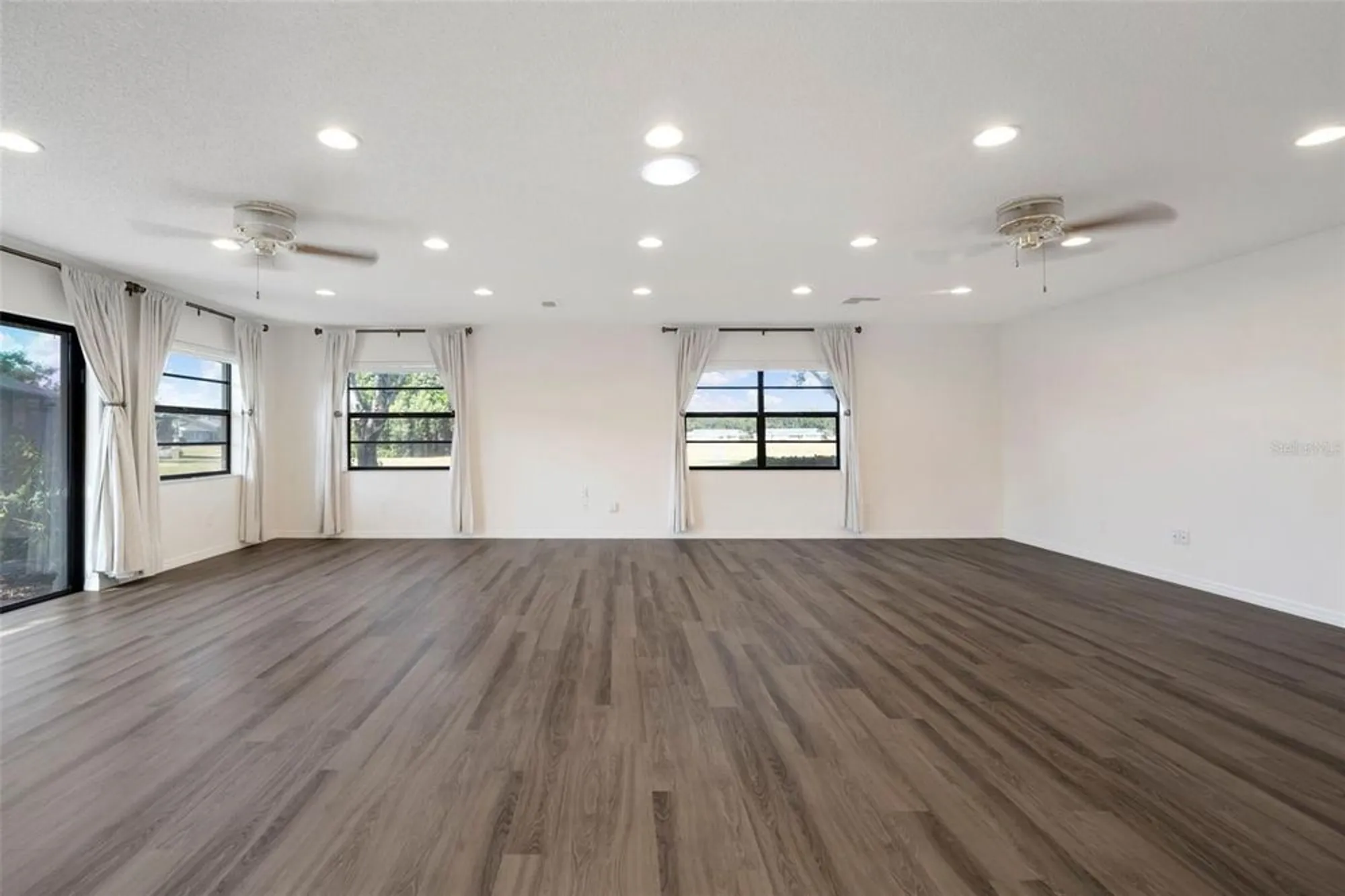 Property Slideshow image 9 of 53 | 1508 ingram dr # 20, Sun City Center, FL, 33573