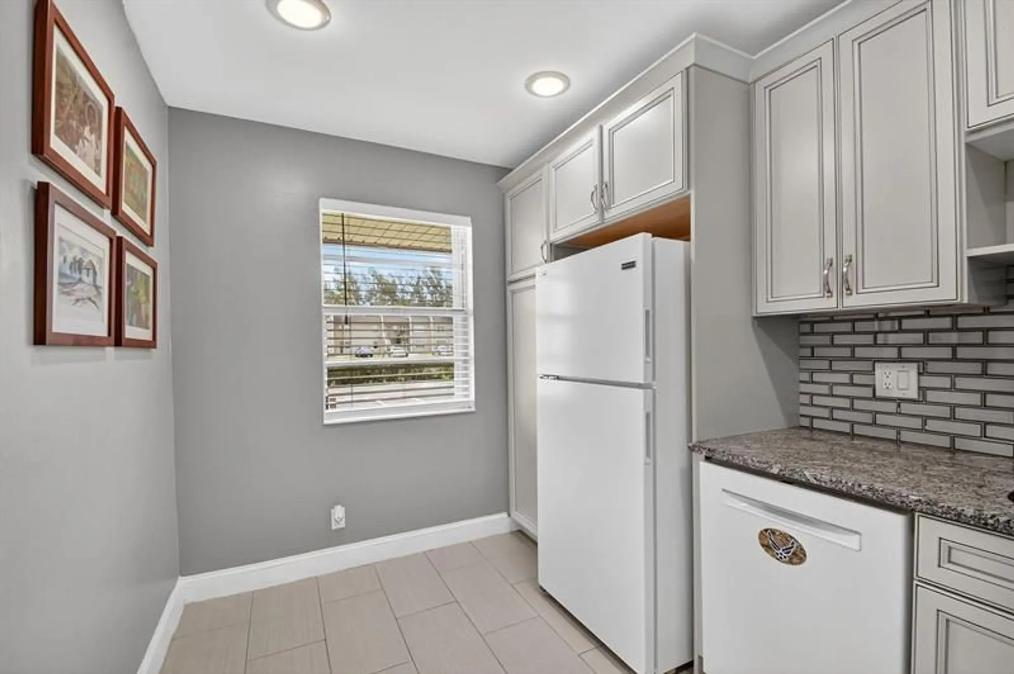 Property Slideshow image 4 of 45 | 121 lake meryl dr, West Palm Beach, FL, 33411