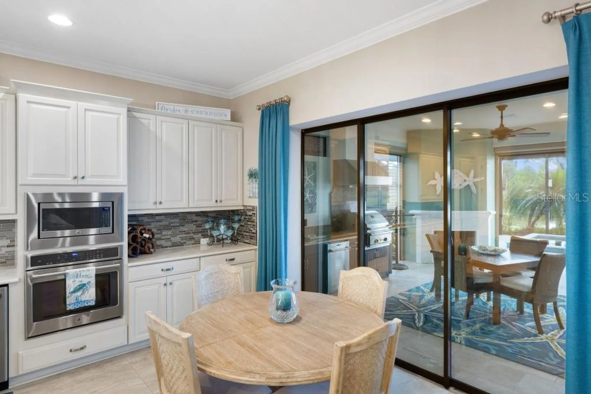 Property Slideshow image 13 of 46 | 4818 cabreo ct, Bradenton, FL, 34211