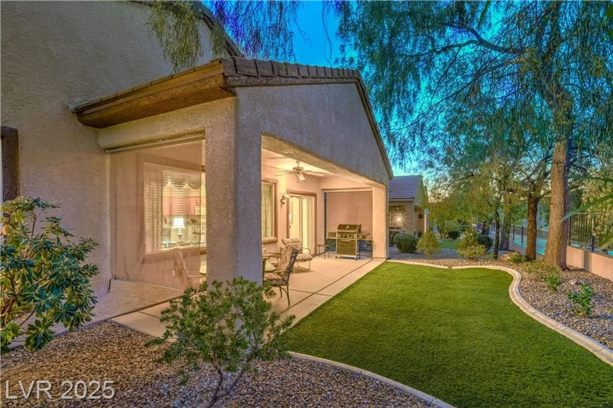 Property Slideshow image 10 of 42 | 2314 jada dr, Henderson, NV, 89044