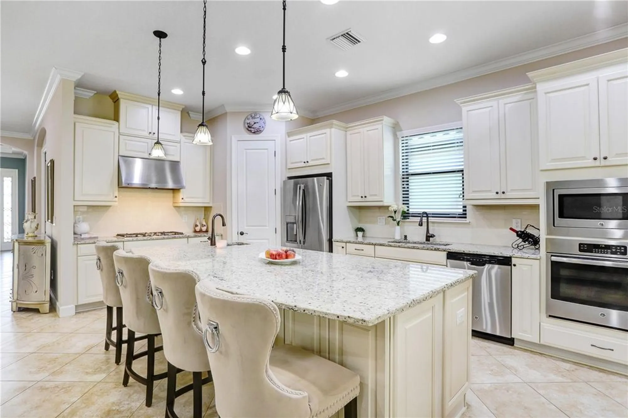 Property Slideshow image 17 of 39 | 8605 grand alberato rd, Tampa, FL, 33647