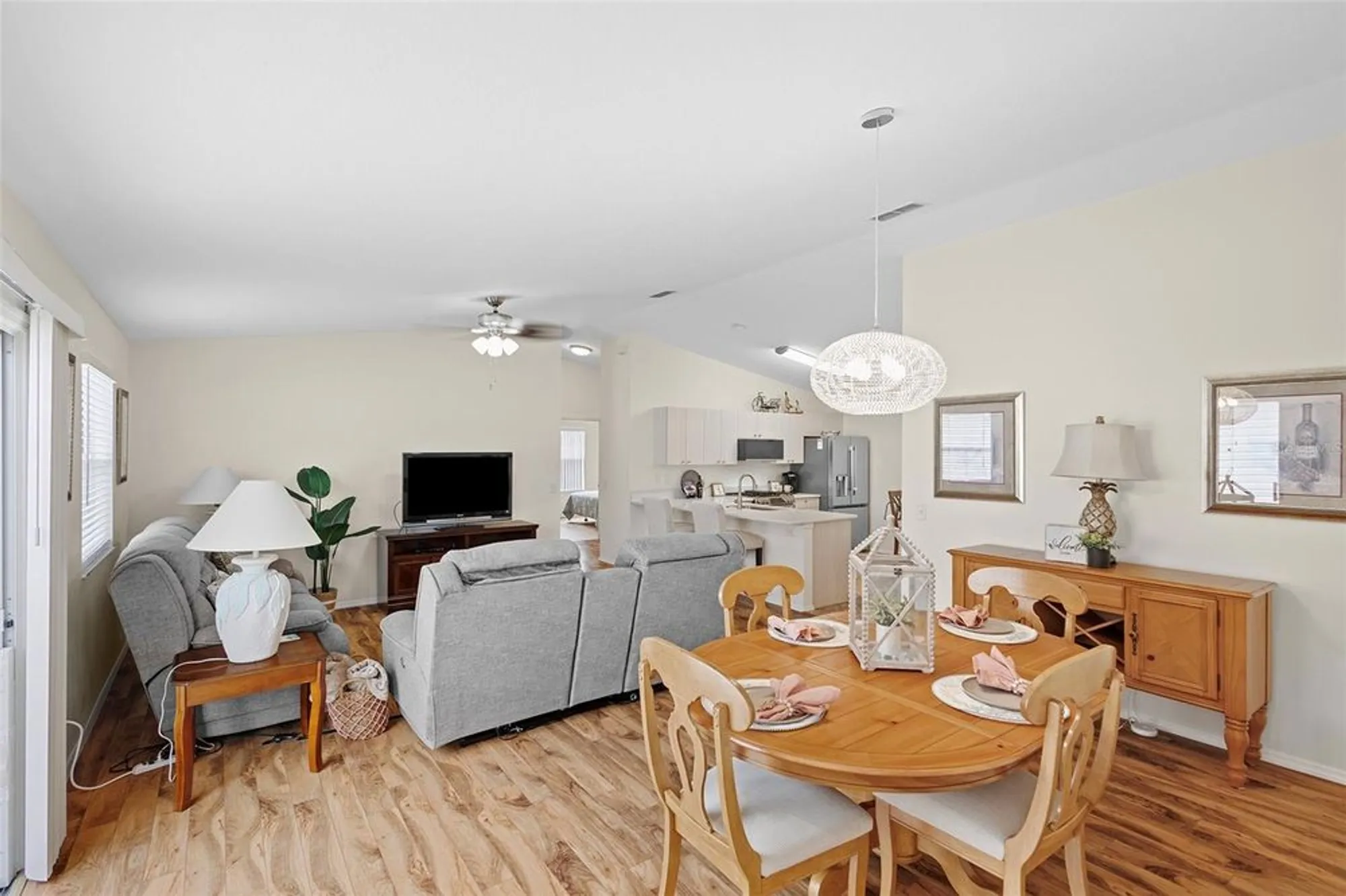 Property Slideshow image 18 of 48 | 2913 barboza dr, The Villages, FL, 32162