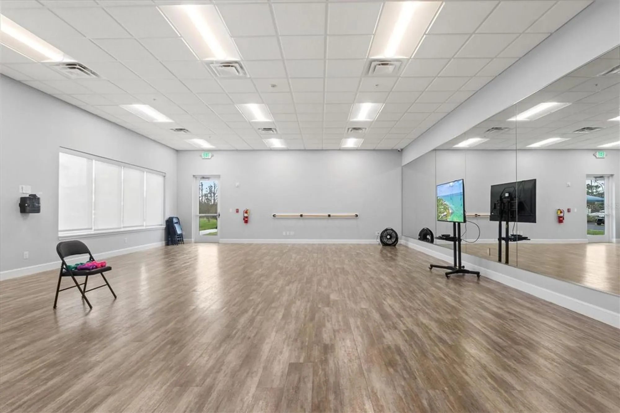 Property Slideshow image 79 of 91 | 14026 royal pointe dr, Port Charlotte, FL, 33953