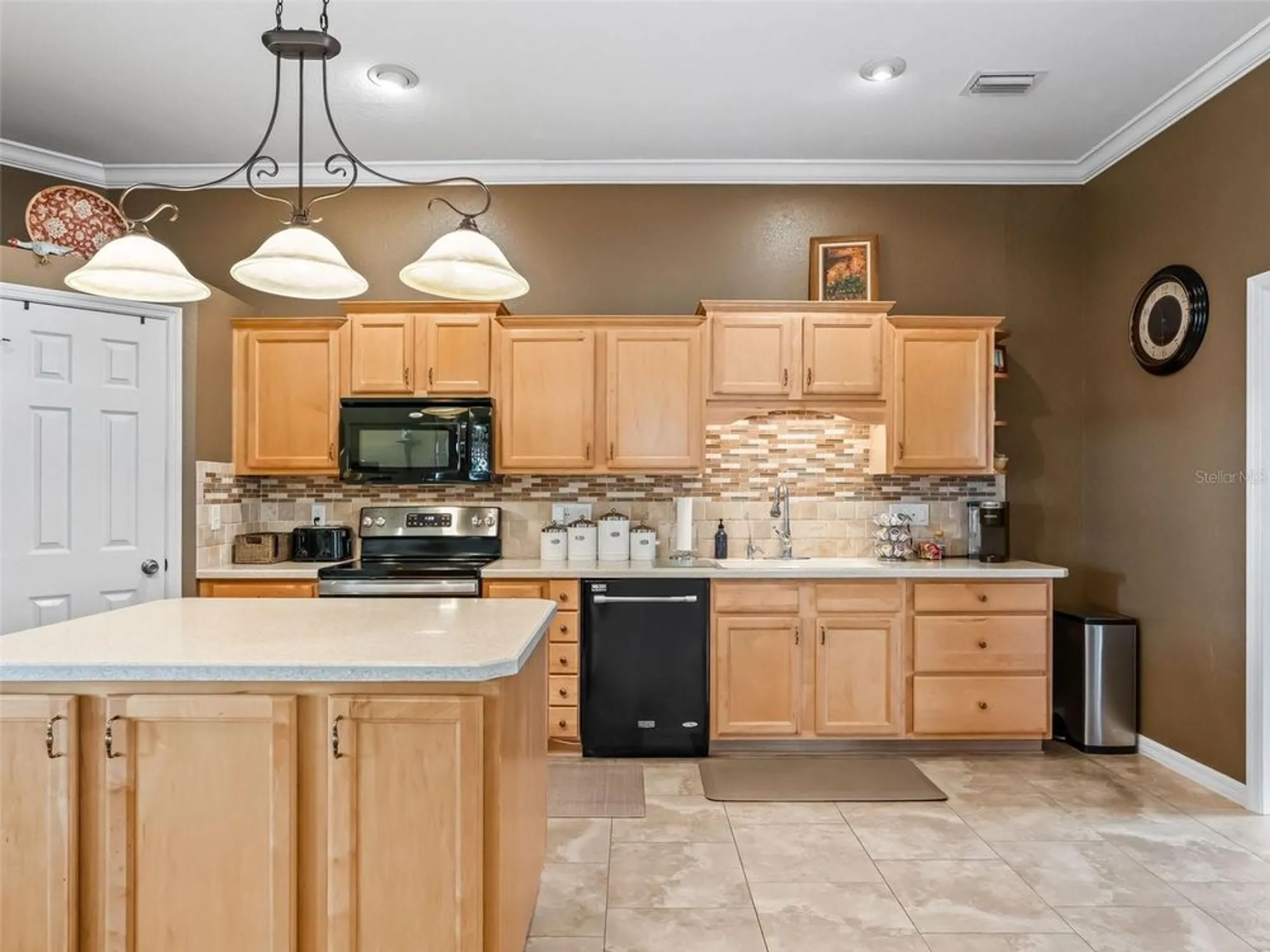 Property Slideshow image 15 of 72 | 12163 se 176th loop, Summerfield, FL, 34491