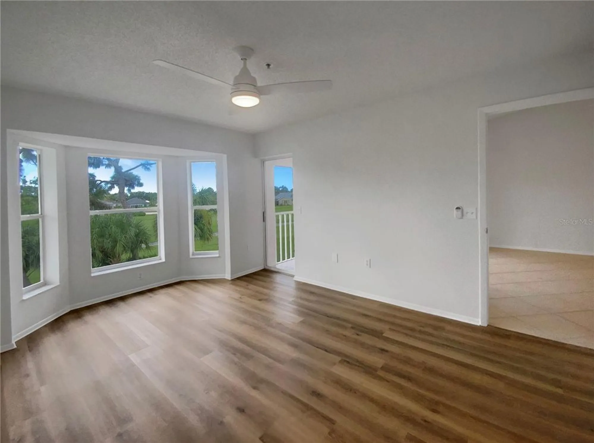 Property Slideshow image 15 of 20 | 6904 drewrys blf 810, Bradenton, FL, 34203