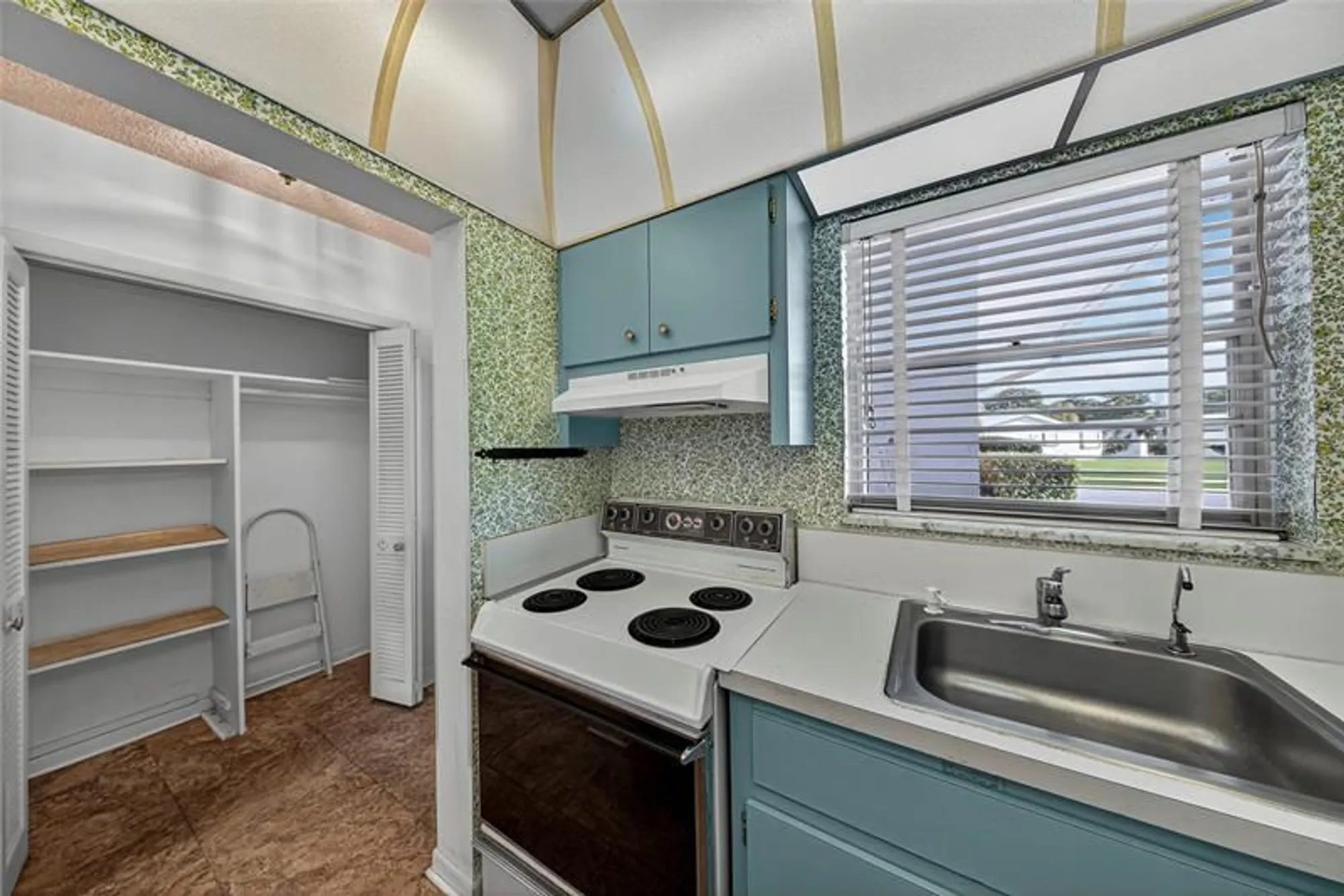 Property Slideshow image 21 of 61 | 2751 e golf blvd 1023, Pompano Beach, FL, 33064