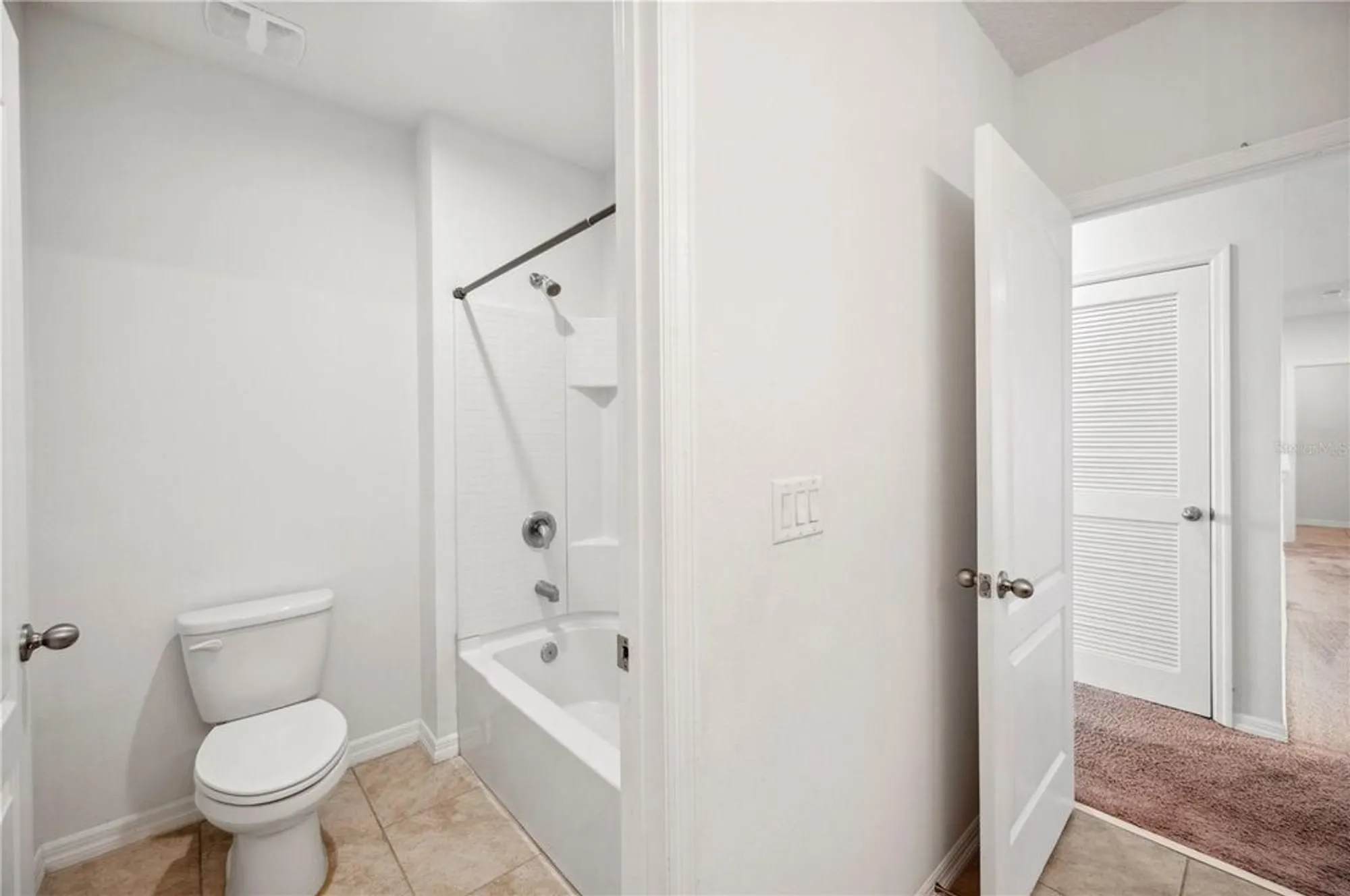 Property Slideshow image 35 of 49 | 2062 blue highlands dr, Lakeland, FL, 33811