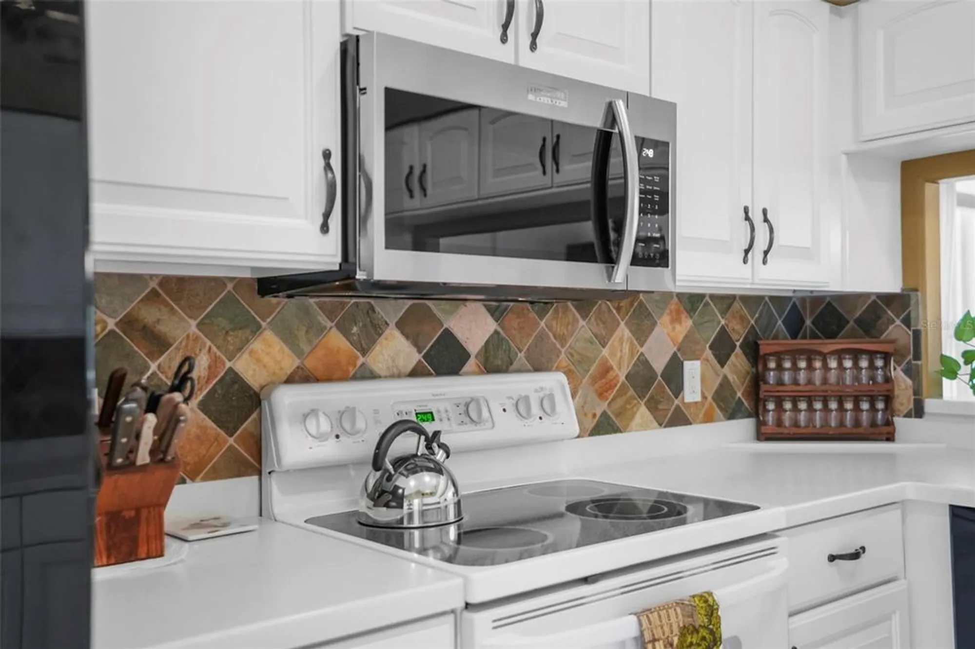 Property Slideshow image 14 of 66 | 11728 wheatfield loop, Hudson, FL, 34667