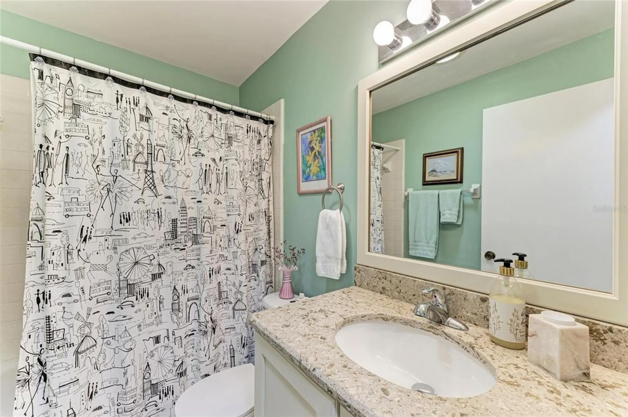 Property Slideshow image 22 of 46 | 1906 canterbury ln 16, Sun City Center, FL, 33573