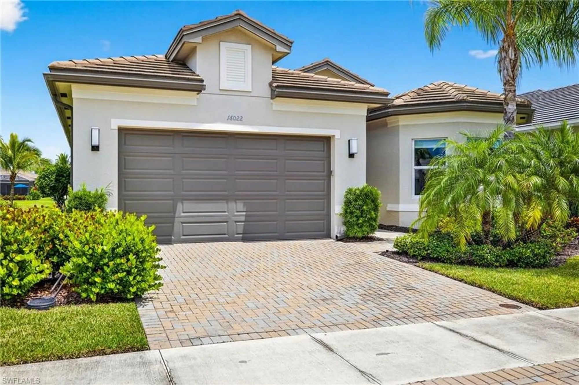 Property Slideshow image 4 of 49 | 16022 liguria pl, Bonita Springs, FL, 34135