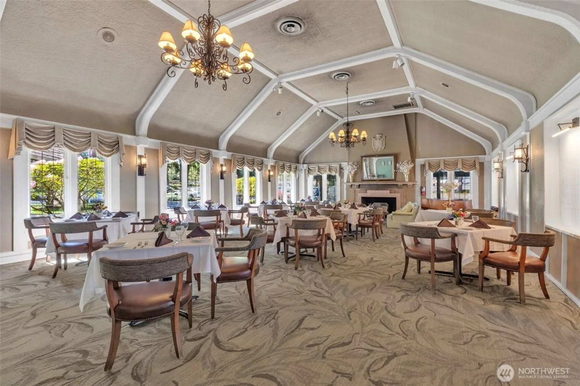 Property Slideshow image 31 of 39 | 10911 glen acres dr d, Seattle, WA, 98168