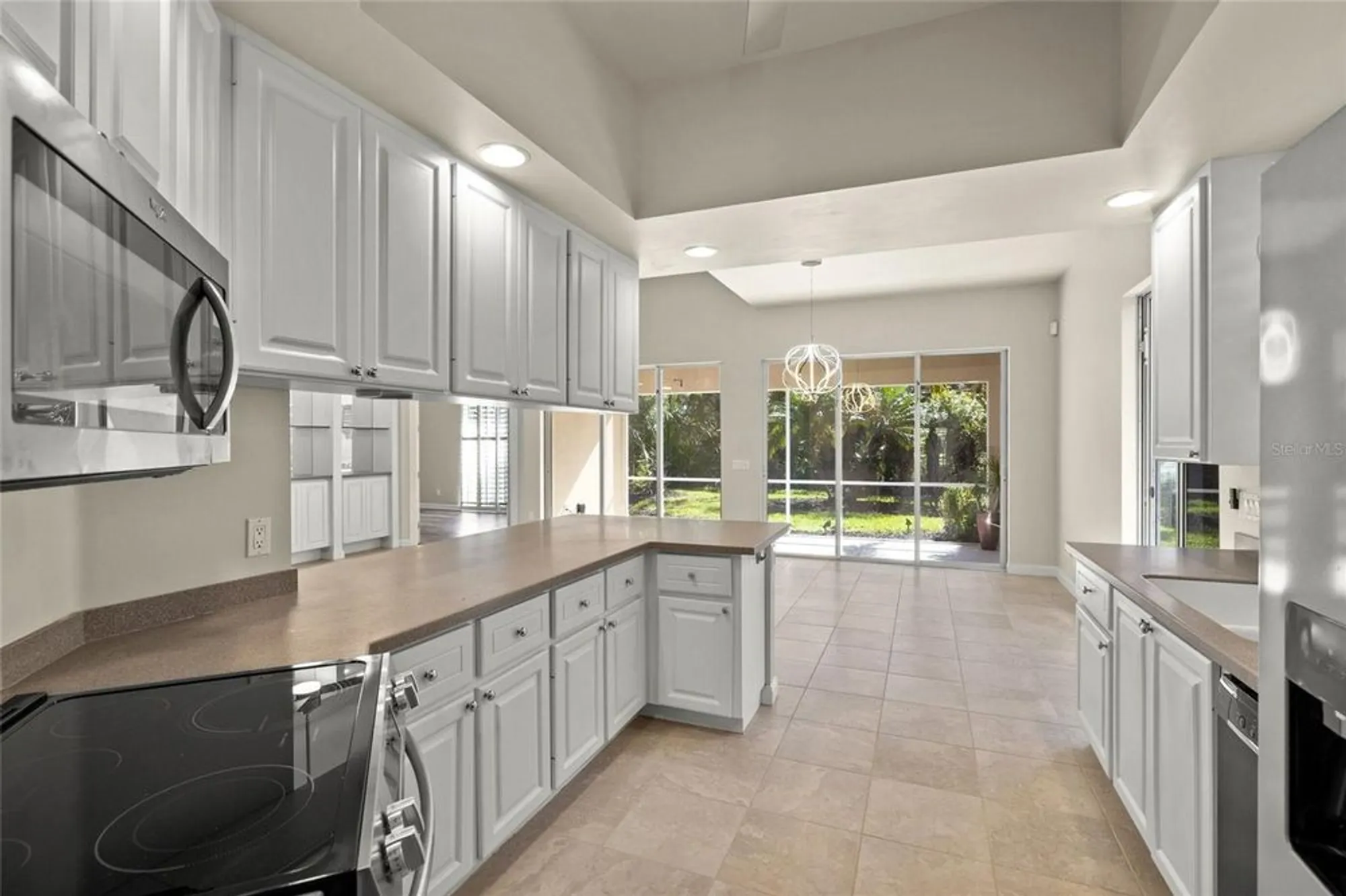 Property Slideshow image 7 of 46 | 5762 benevento dr, Sarasota, FL, 34238