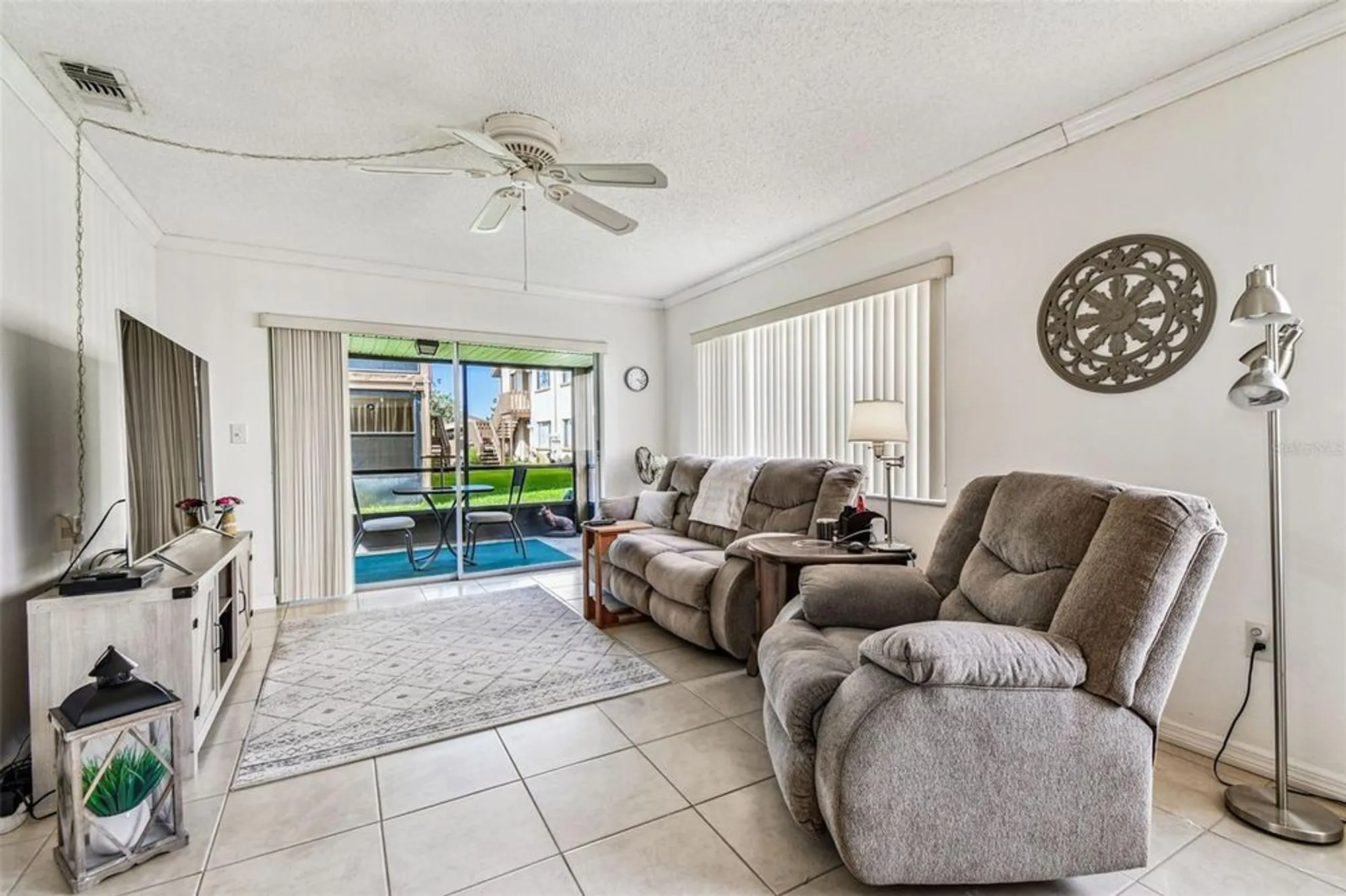 Property Slideshow image 11 of 41 | 4423 pelorus dr b, New Port Richey, FL, 34652