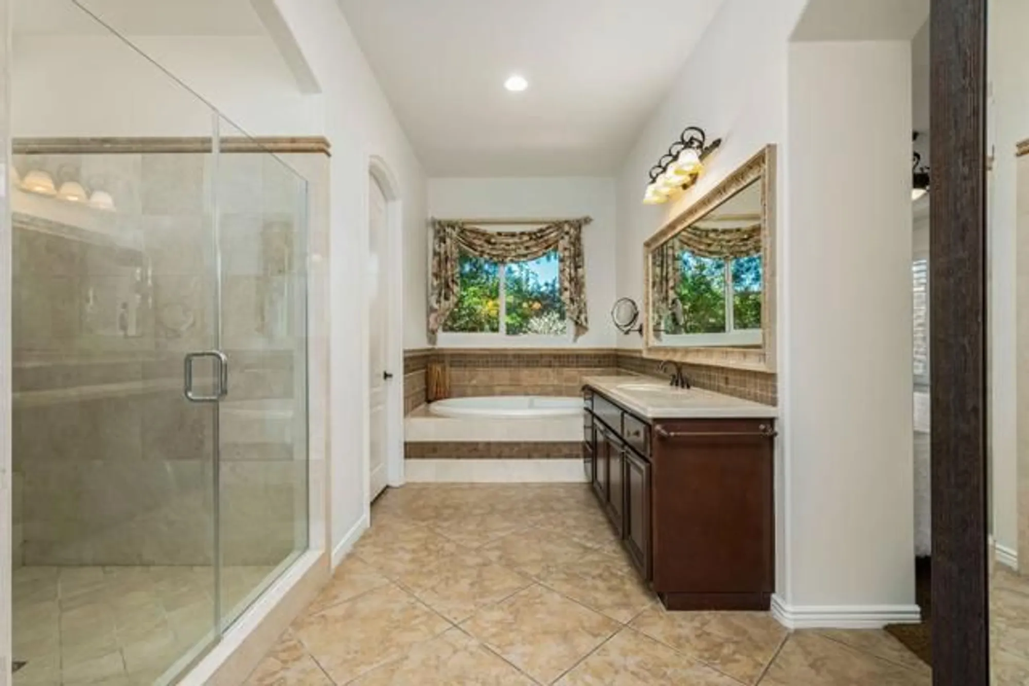 Property Slideshow image 28 of 91 | 61188 cactus spring dr, La Quinta, CA, 92253