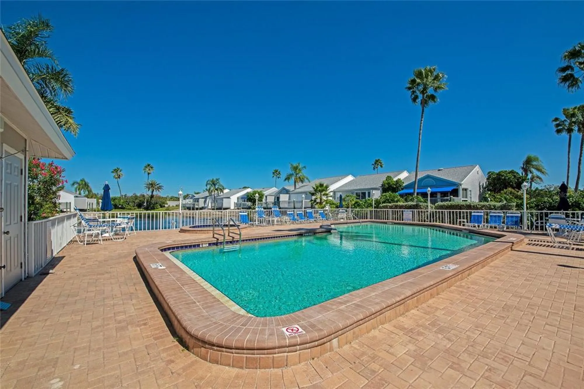 Property Slideshow image 45 of 63 | 515 woodstork cir, Bradenton, FL, 34209