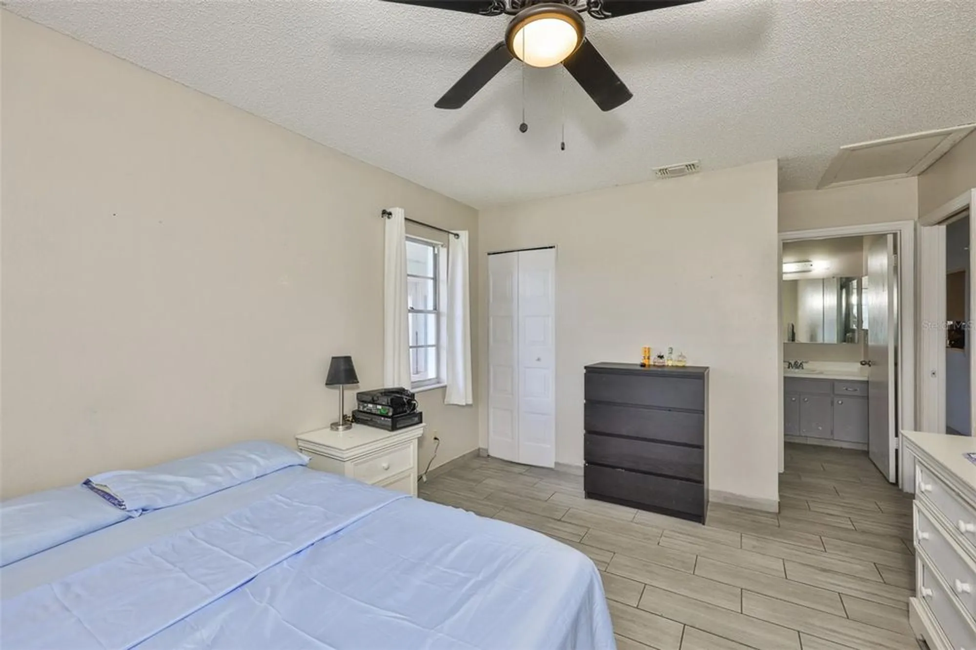 Property Slideshow image 10 of 64 | 2347 gainesborough loop # 2347, Sun City Center, FL, 33573