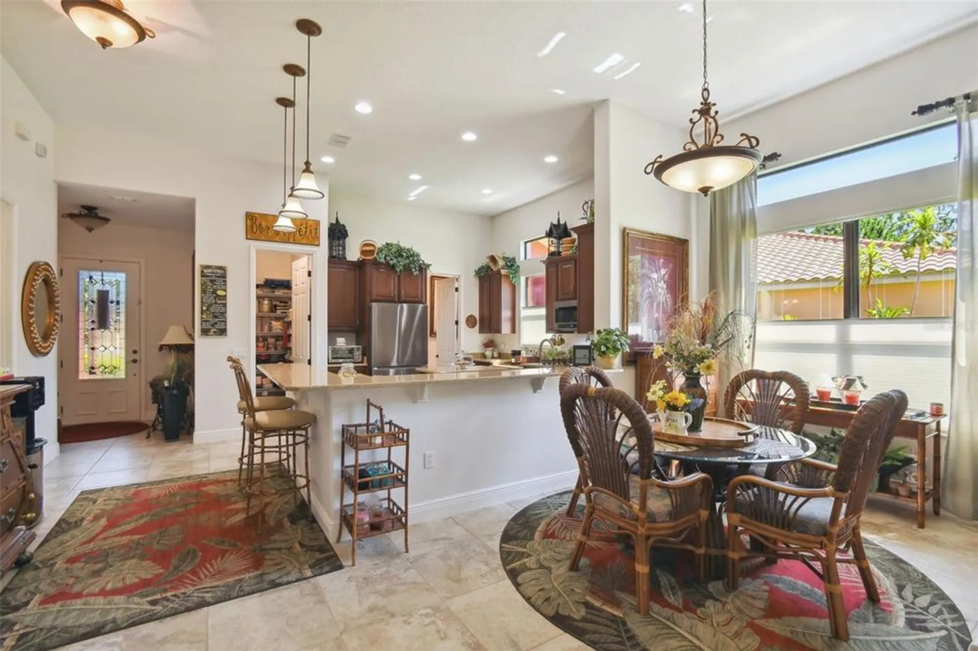 Property Slideshow image 9 of 52 | 806 ebb tide ln, Kissimmee, FL, 34759