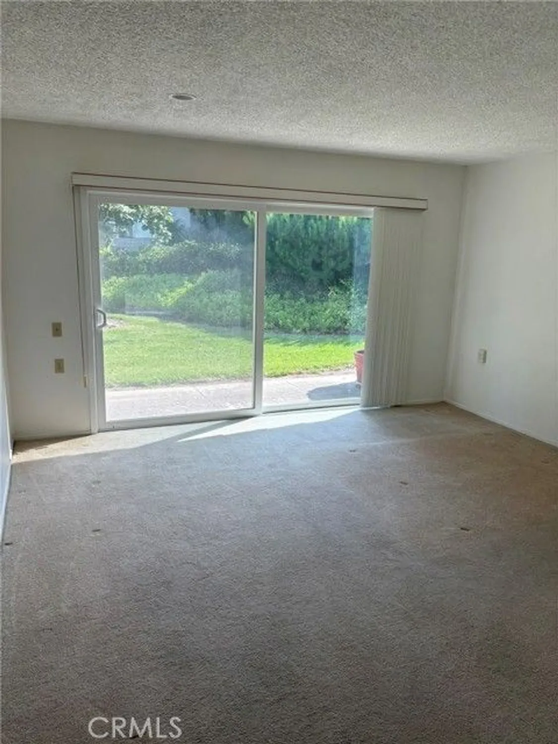 Property Slideshow image 13 of 20 | 5149 miembro, Laguna Woods, CA, 92637