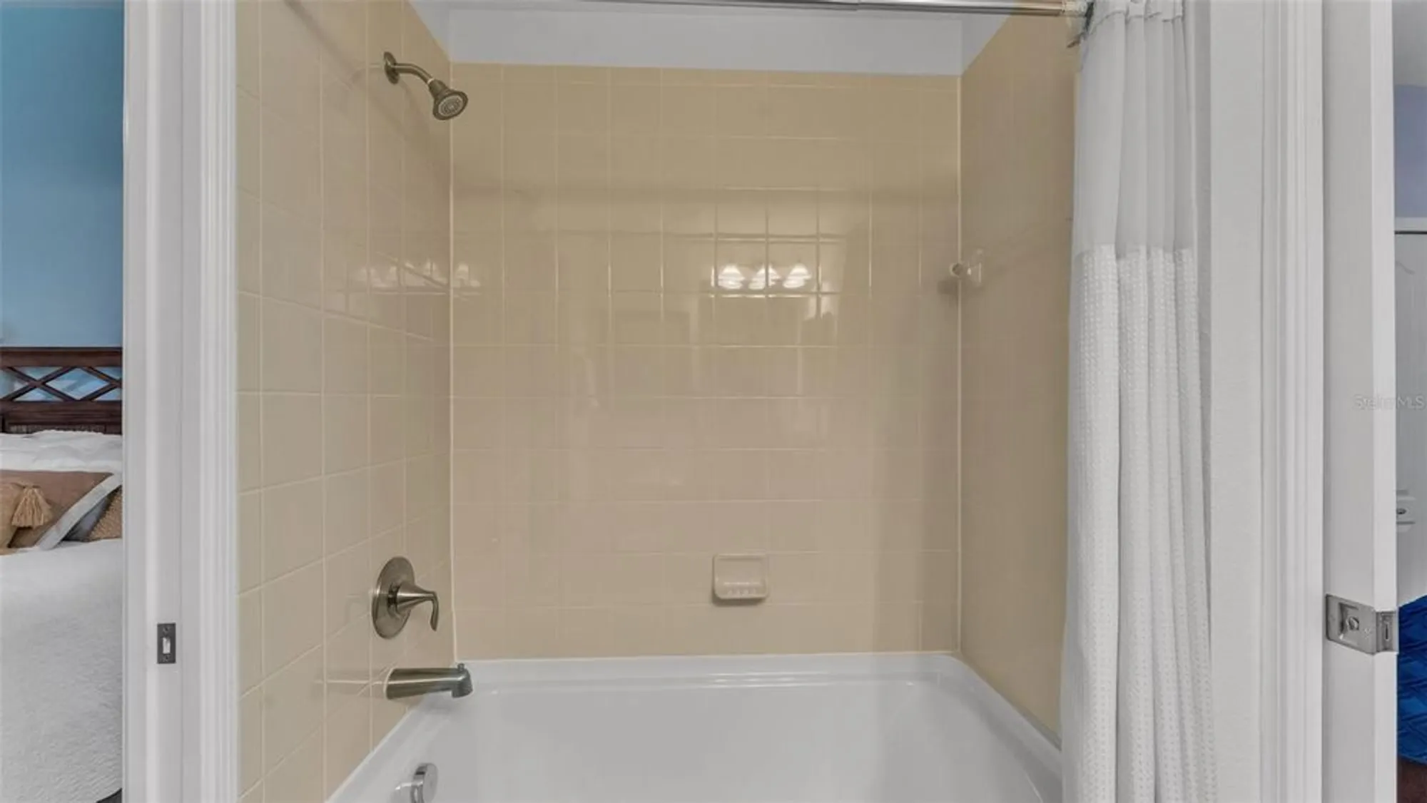 Property Slideshow image 54 of 80 | 4016 carteret dr, Winter Haven, FL, 33884