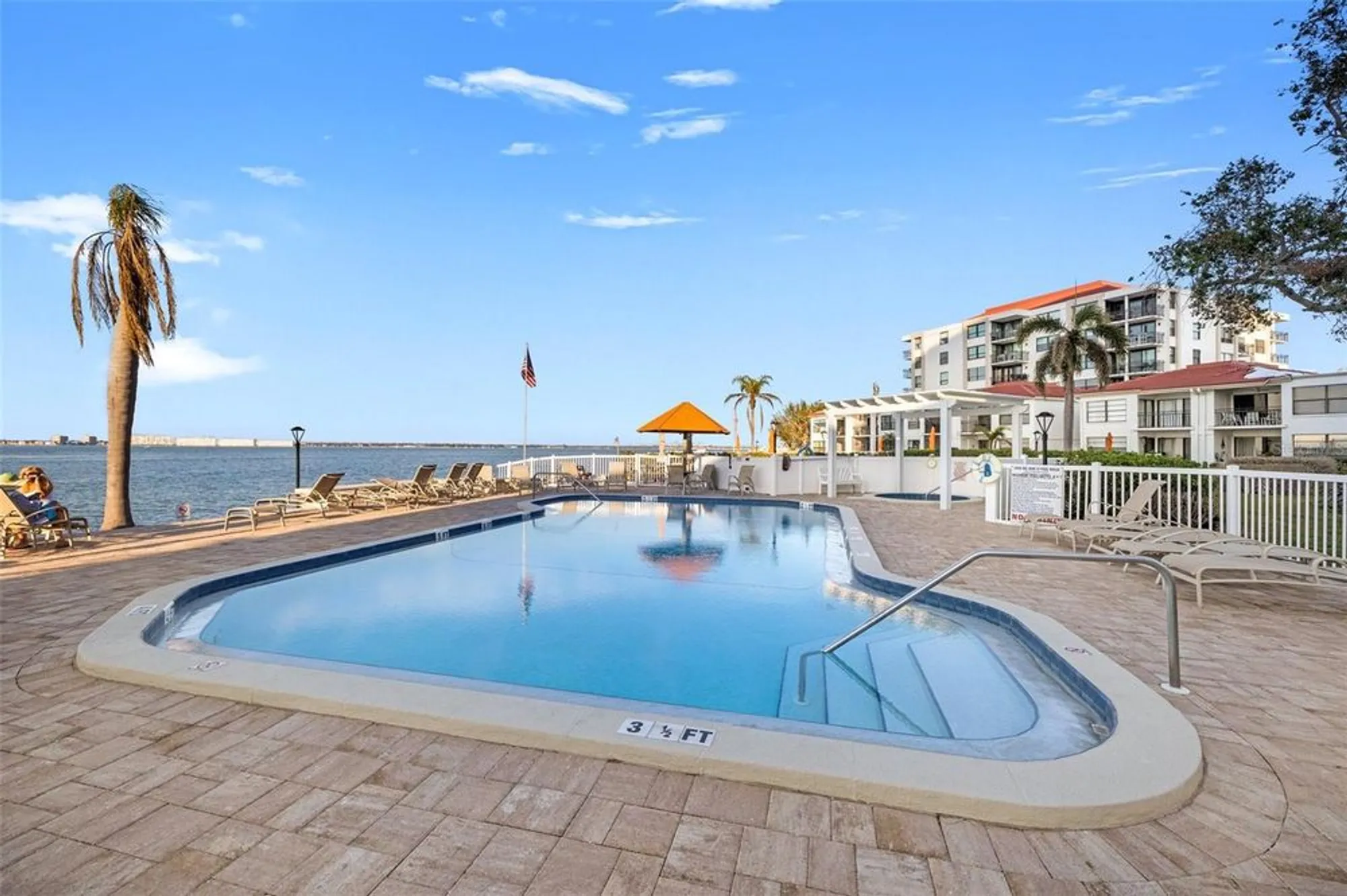 Property Slideshow image 28 of 38 | 6265 sun blvd apt 101, Saint Petersburg, FL, 33715