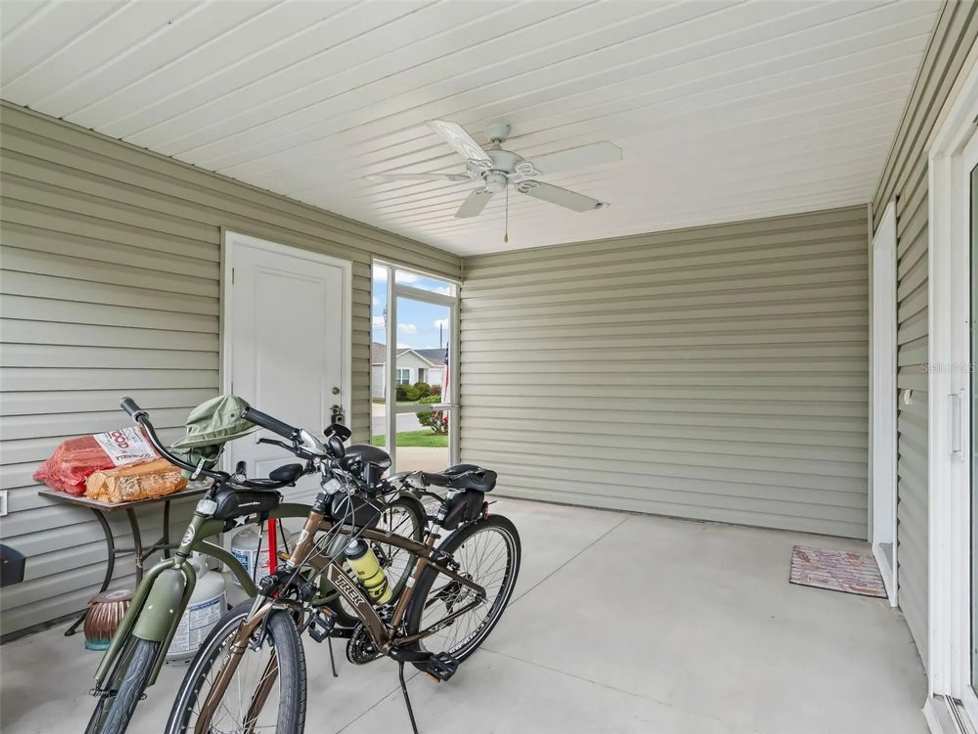 Property Slideshow image 4 of 24 | 335 logan st, The Villages, FL, 32163