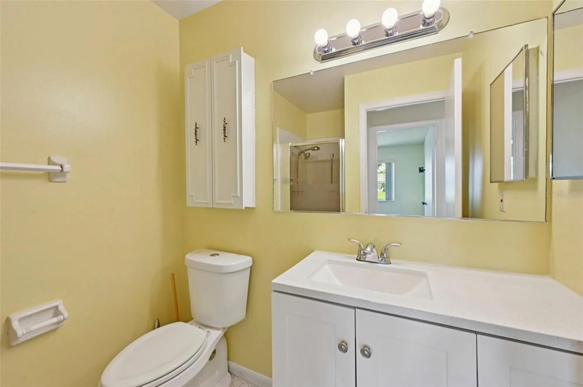 Property Slideshow image 22 of 59 | 1908 canterbury ln 25, Sun City Center, FL, 33573