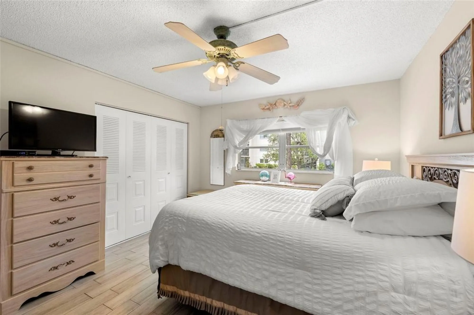 Property Slideshow image 15 of 56 | 1370 heather ridge blvd apt 105, Dunedin, FL, 34698