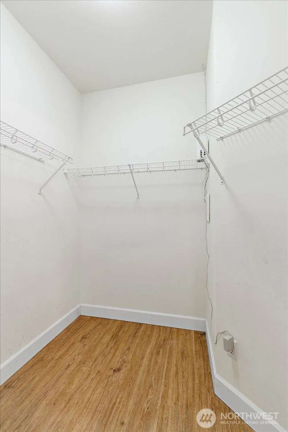 Property Slideshow image 17 of 32 | 13720 231st ln, Redmond, WA, 98053