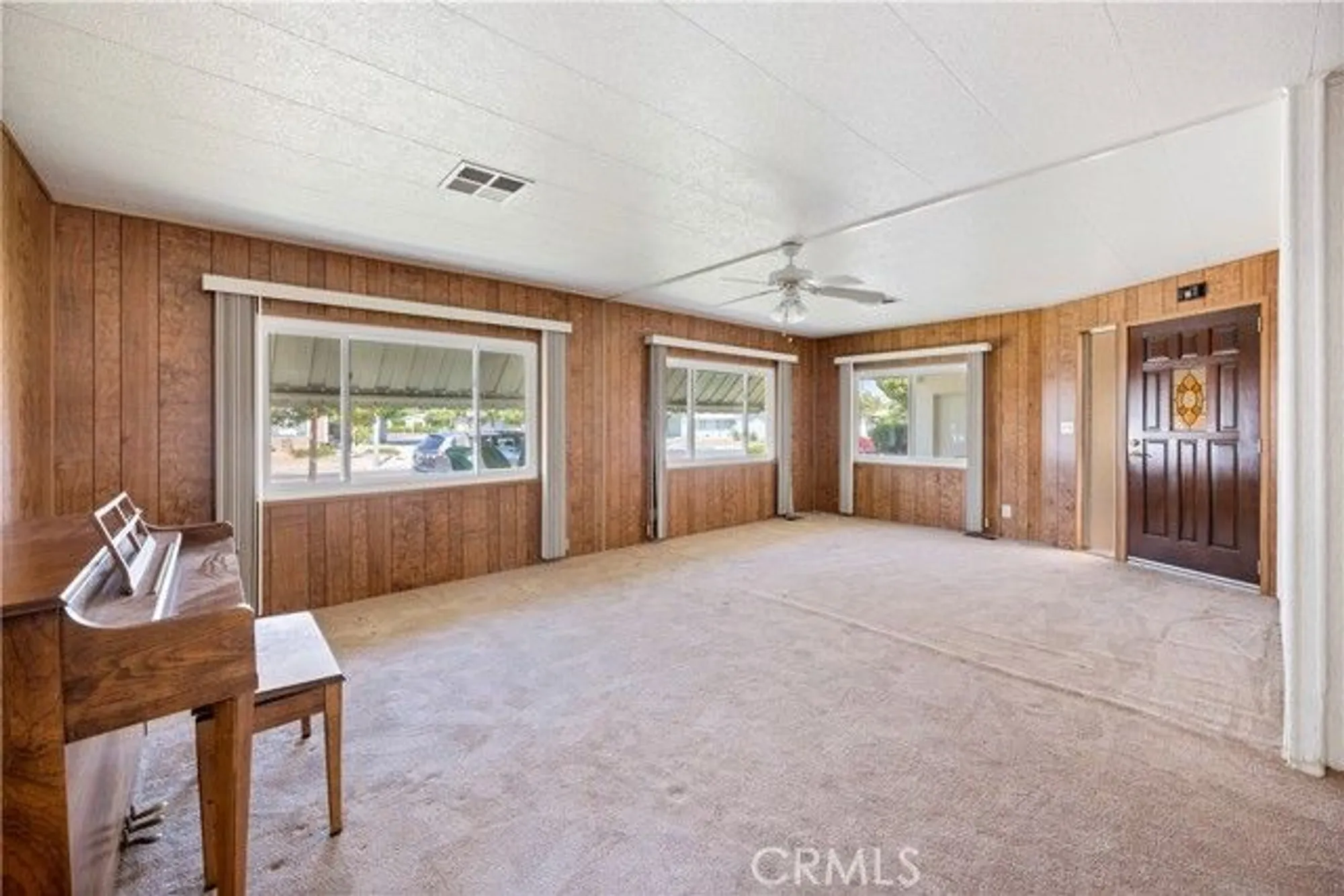 Property Slideshow image 9 of 54 | 1272 brentwood way, Hemet, CA, 92545