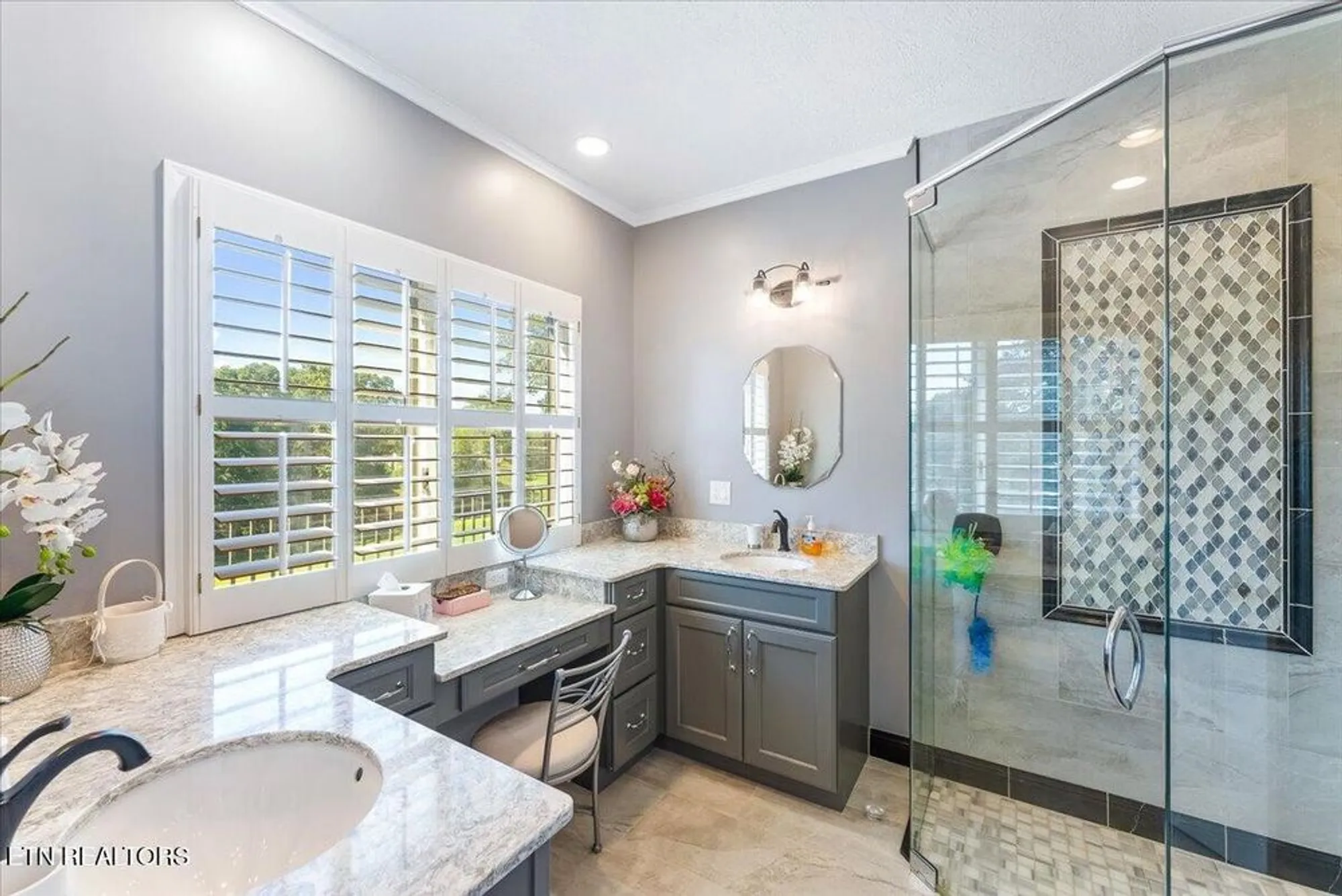 Property Slideshow image 36 of 55 | 108 wewoka way, Loudon, TN, 37774