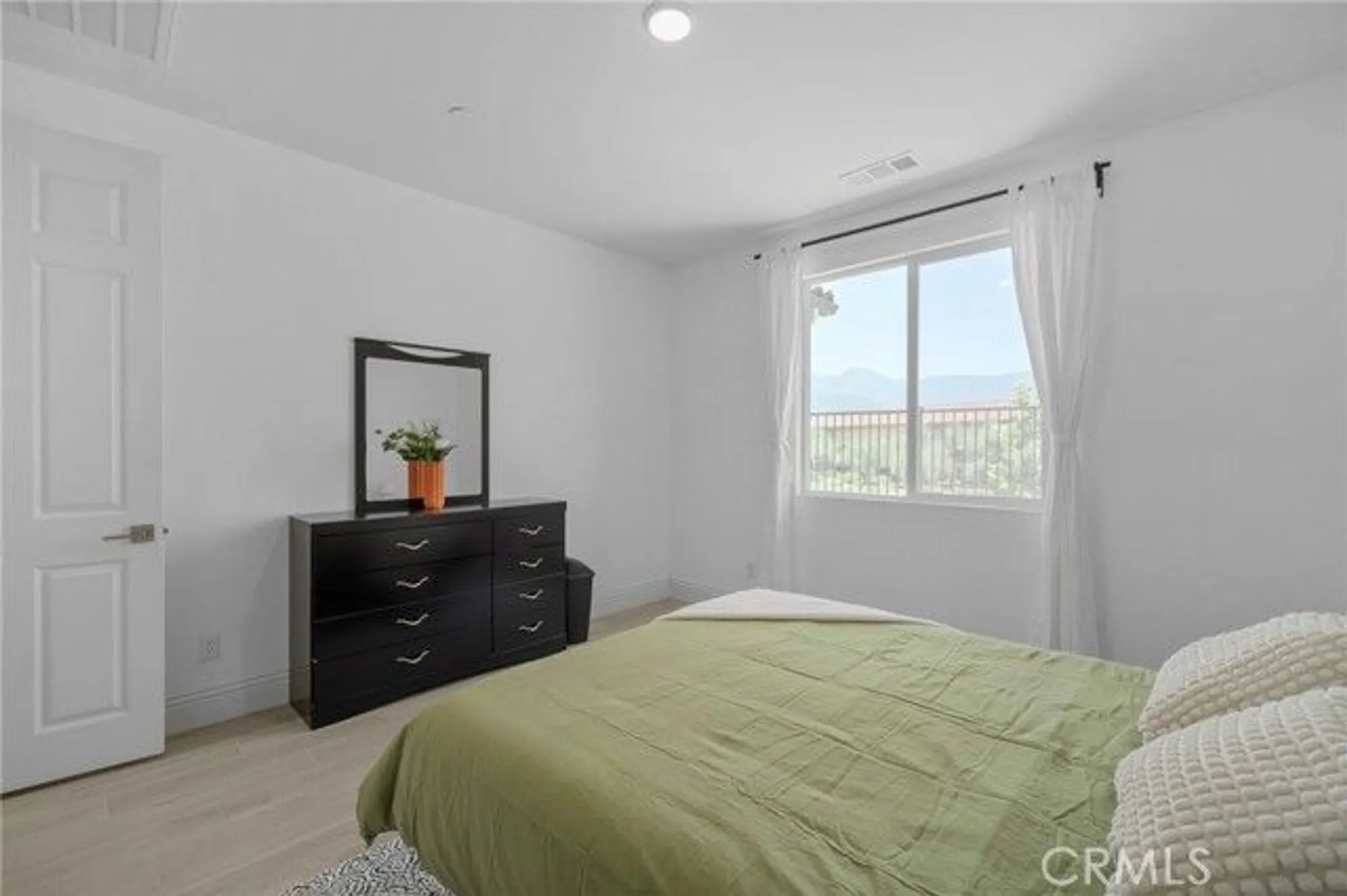 Property Slideshow image 17 of 39 | 24205 selwood dr, Corona, CA, 92883