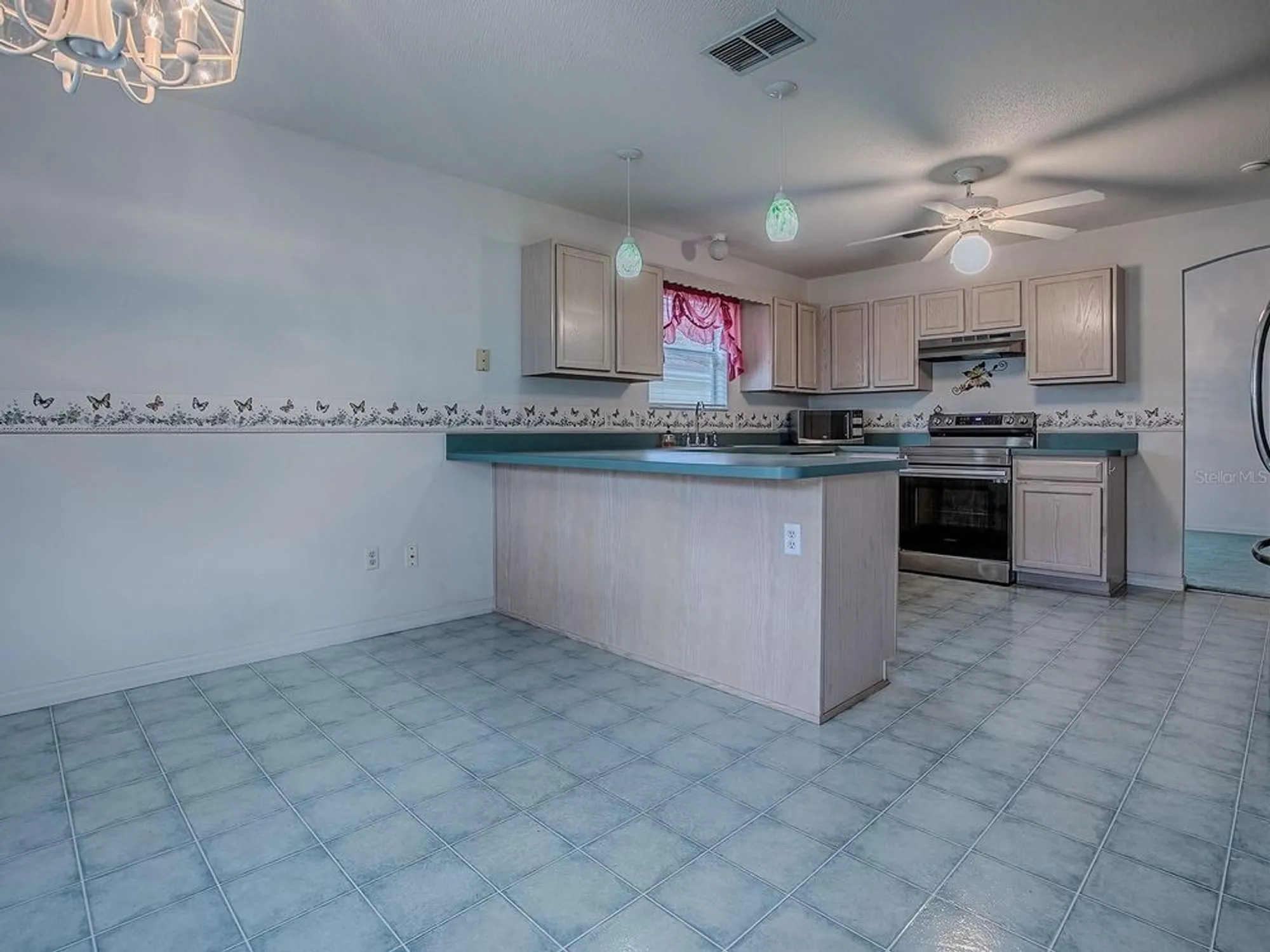 Property Slideshow image 12 of 75 | 1107 san antonio ln, The Villages, FL, 32159