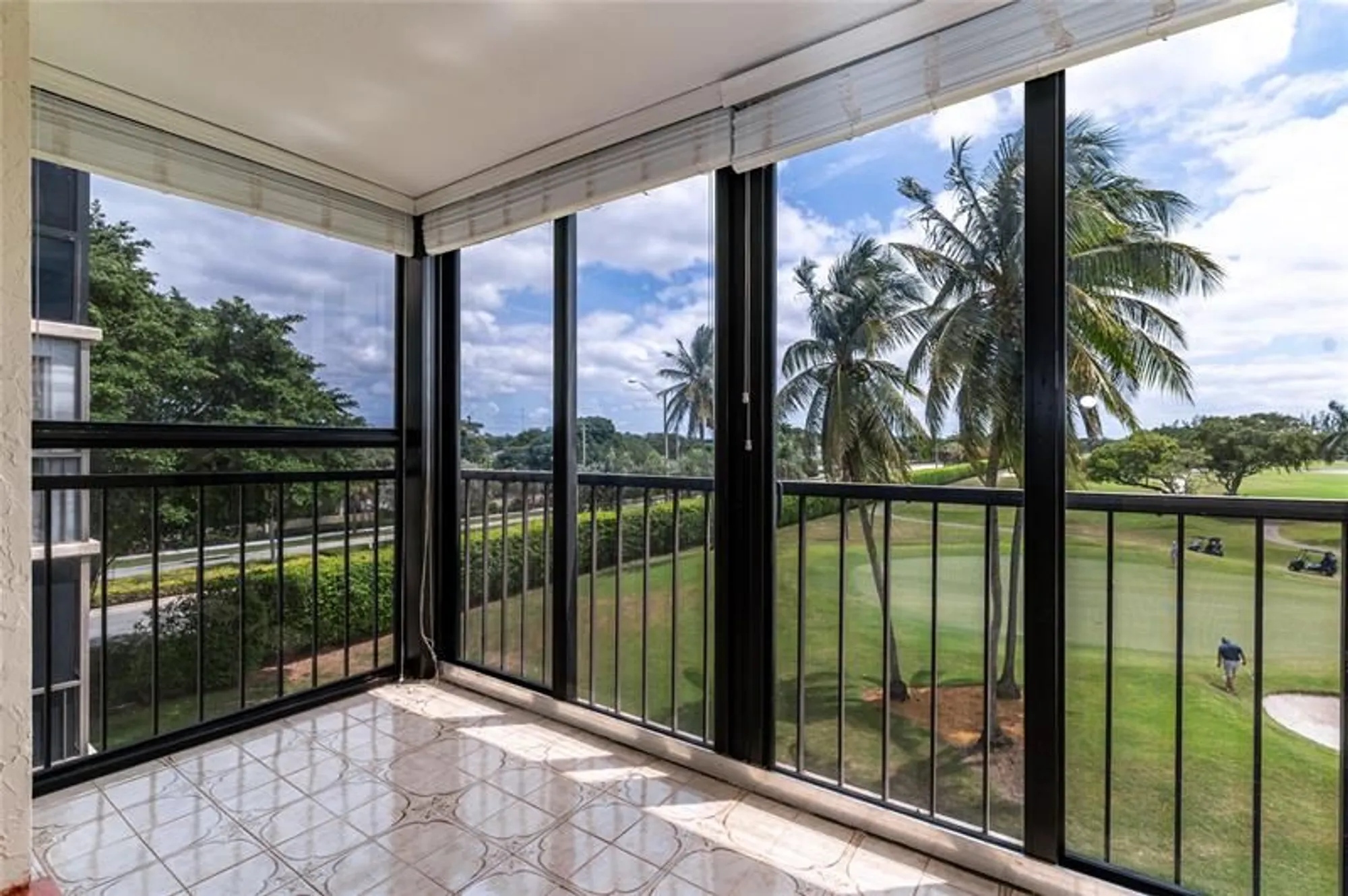 Property Slideshow image 14 of 53 | 8900 washington blvd 403a, Pembroke Pines, FL, 33025