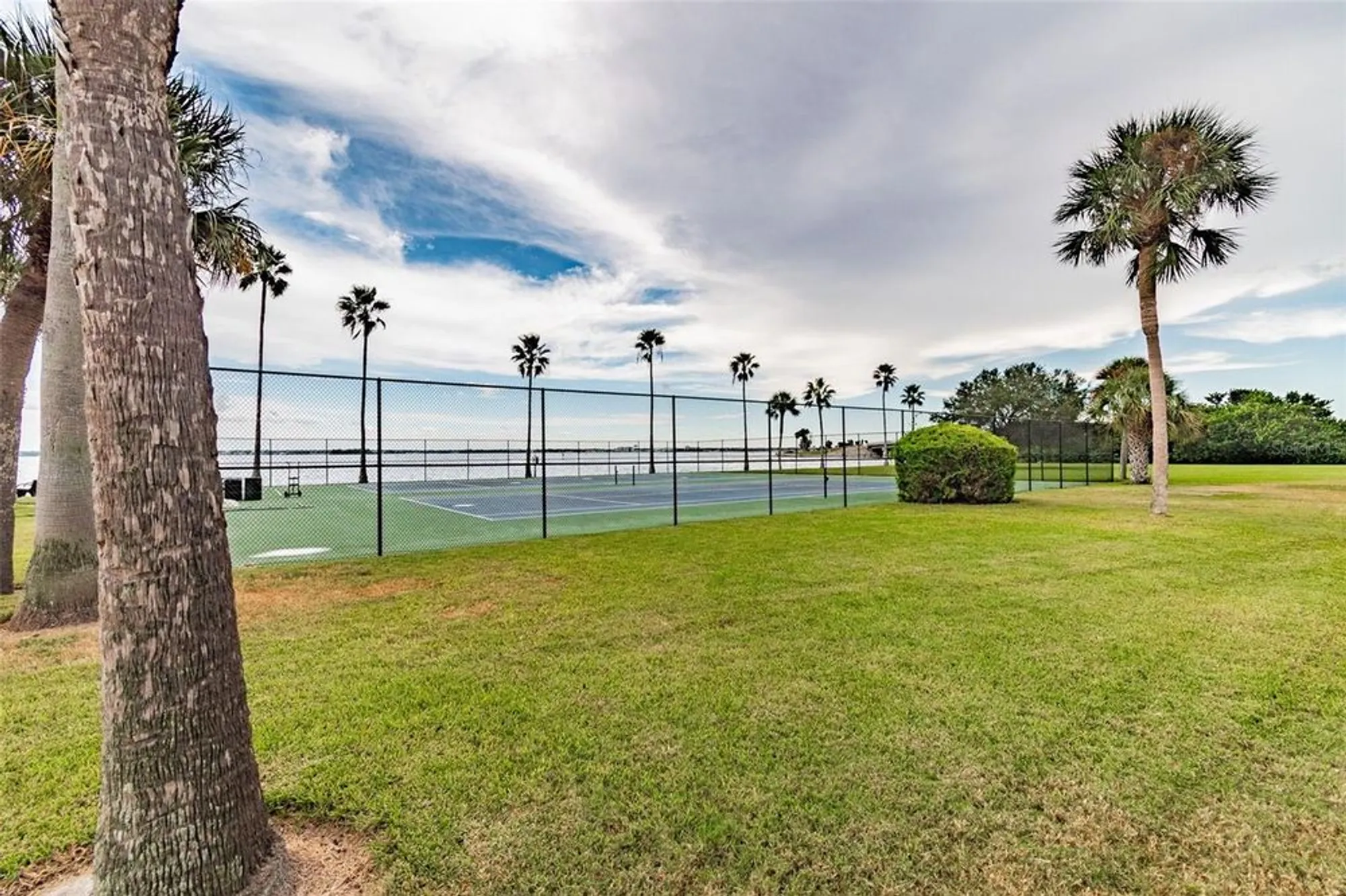 Property Slideshow image 55 of 71 | 5 gateshead dr 203, Dunedin, FL, 34698